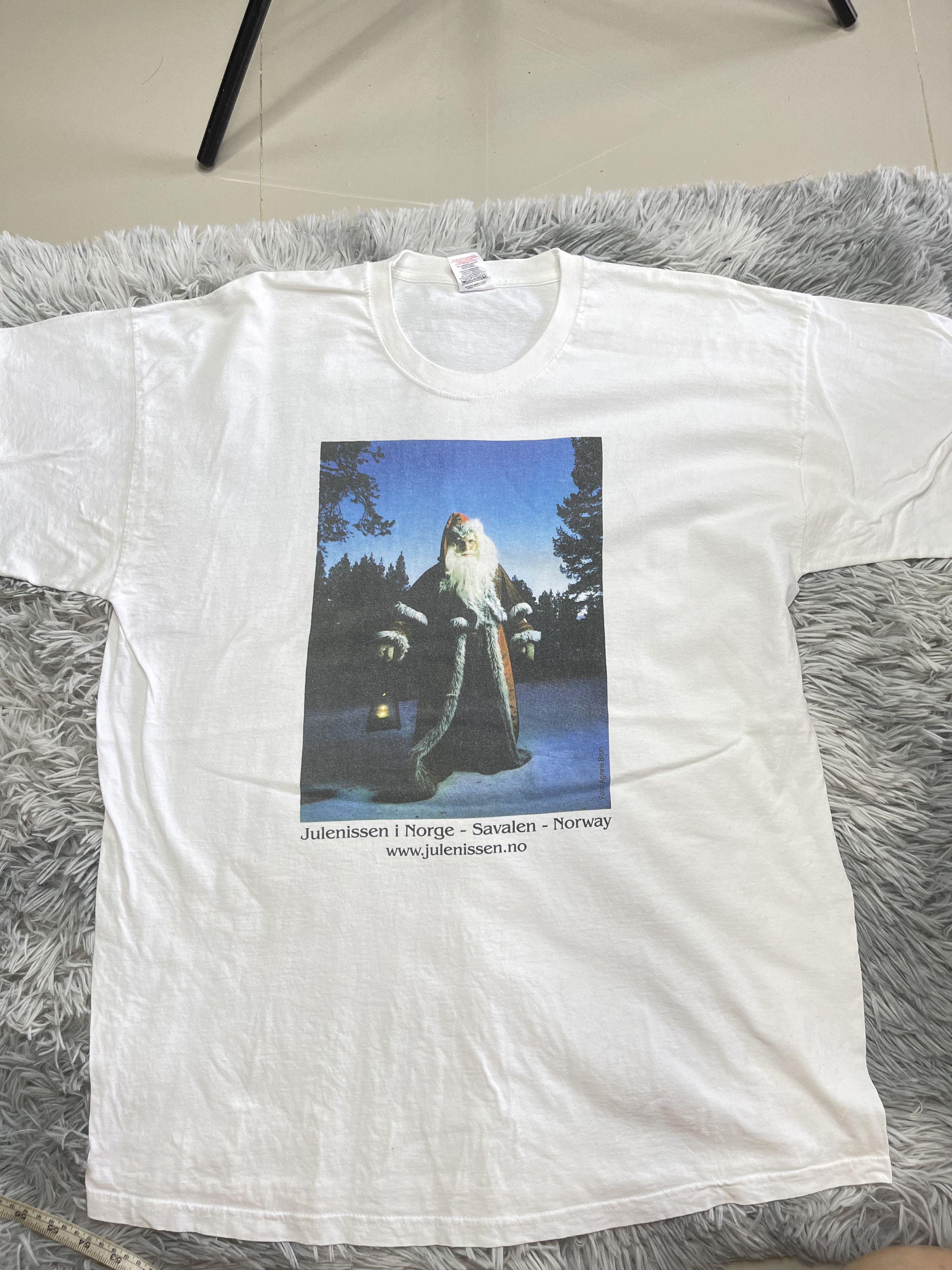 Vintage Santa Julenissen i Norge - Savalen - Norway T Shirt Size US XL / EU 56 / 4 - 1 Thumbnail