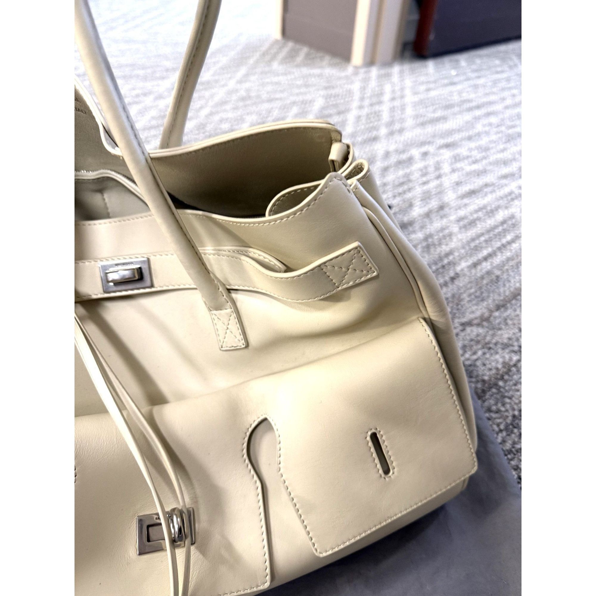 Balenciaga Balenciaga Medium Bel Air Tote Bag White Size ONE SIZE - 5 Thumbnail