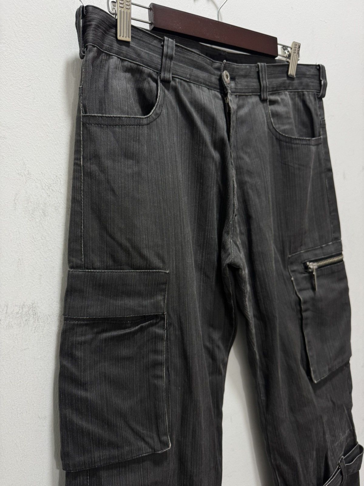 Japanese Brand JAPANESE STYLE IN THE ATTIC GOTH BONDAGE PUNK CARGO PANTS Size US 29 - 5 Thumbnail