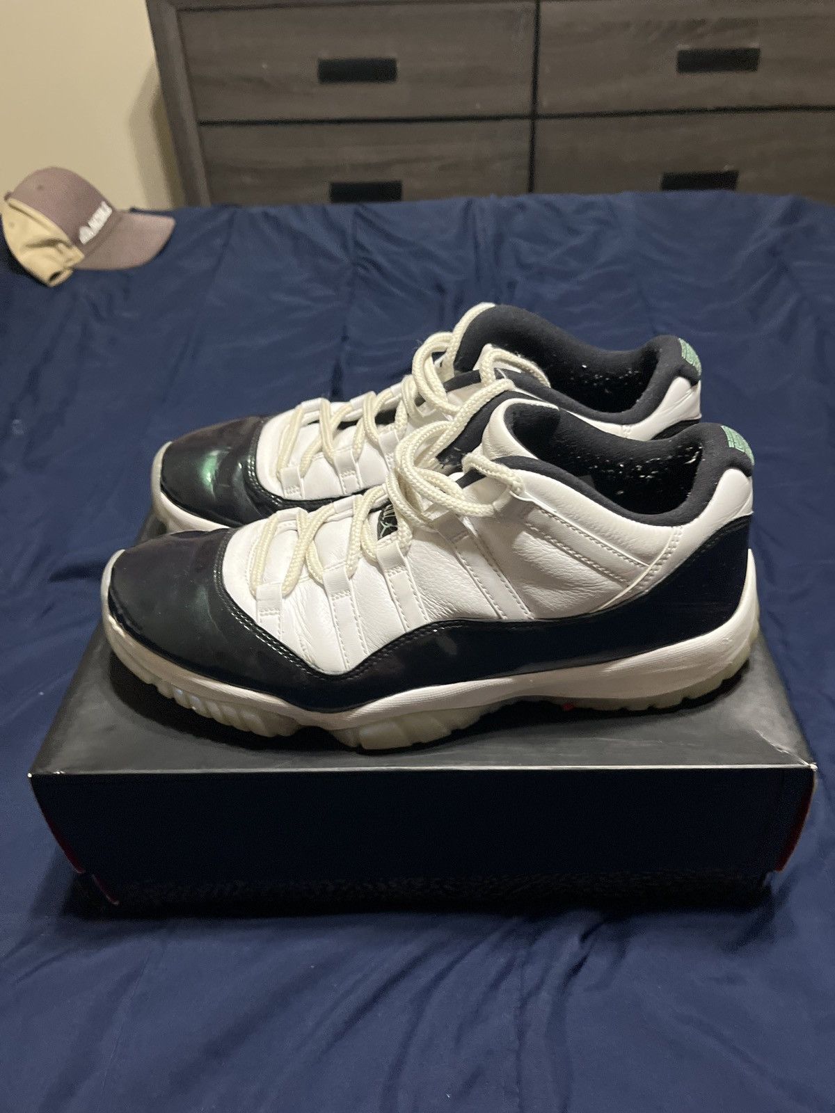 Jordan Brand Jordan 11 Low Emerald Size US 12 / EU 45 - 3 Thumbnail