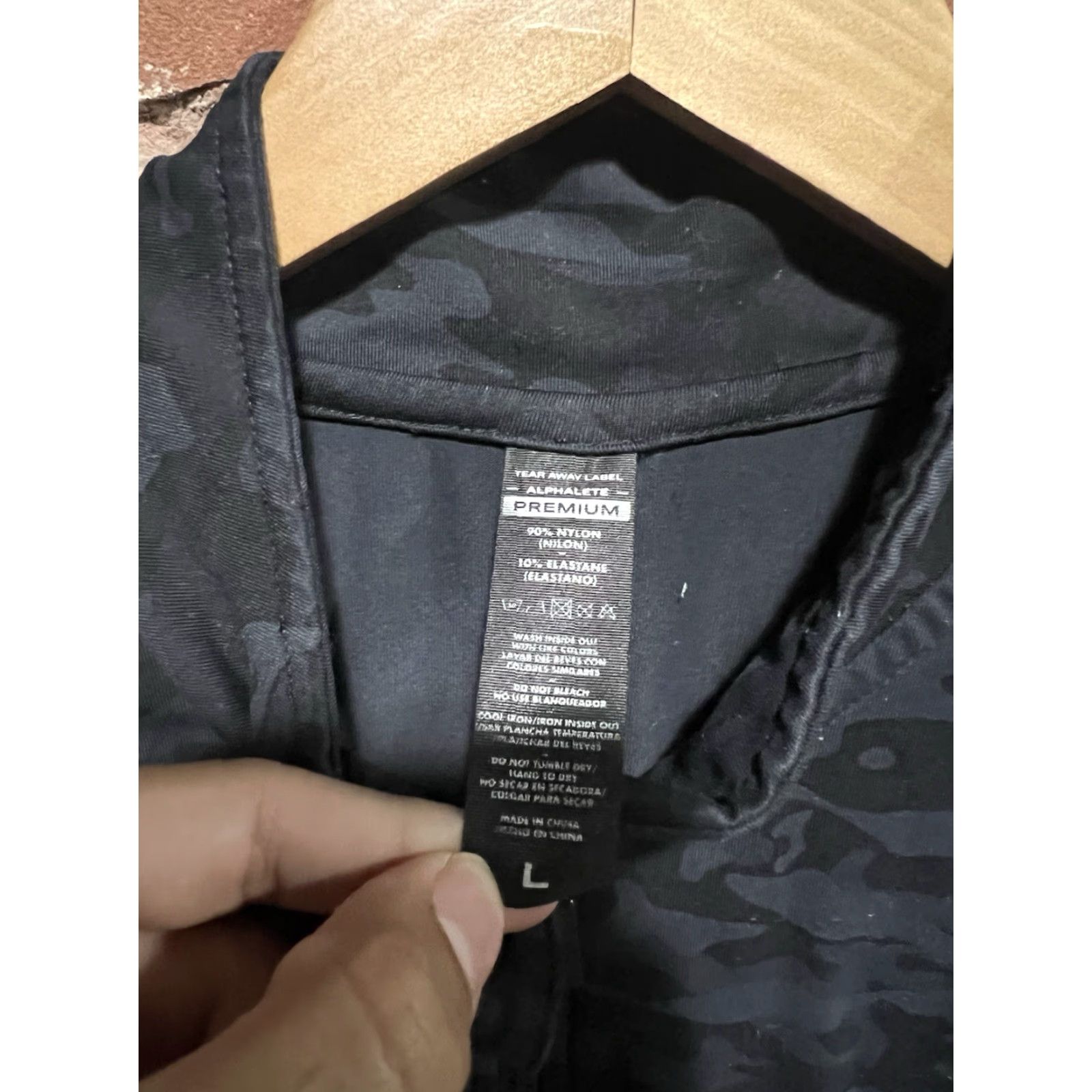 Vintage Alphalete Mens Black Camo Full Zip Athletic Sweater Large Size US L / EU 52-54 / 3 - 3 Thumbnail