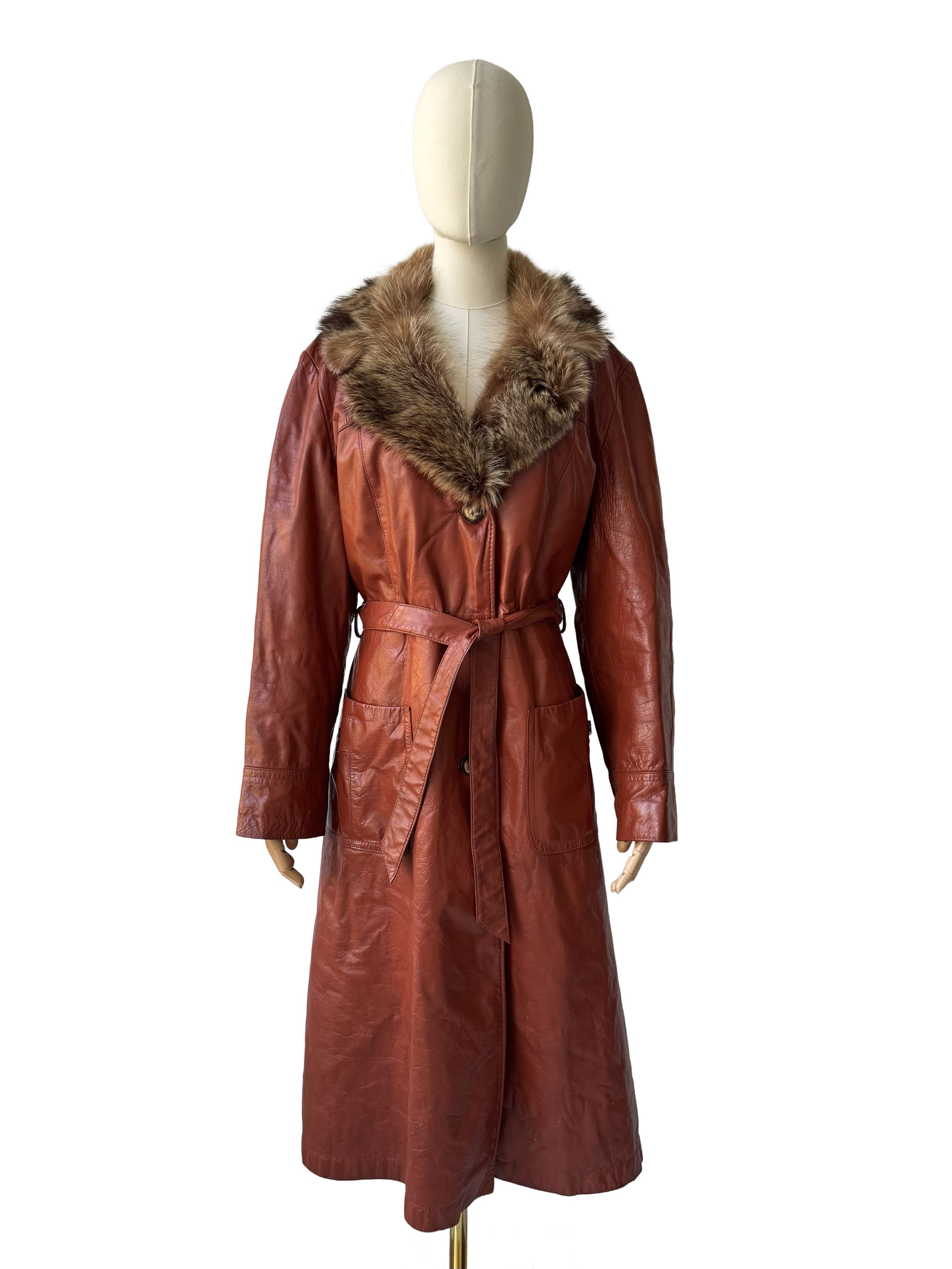Vintage Vintage Real Leather Coat Real Fur Collar Belted Long Size L / US 10 / IT 46 - 1 Thumbnail