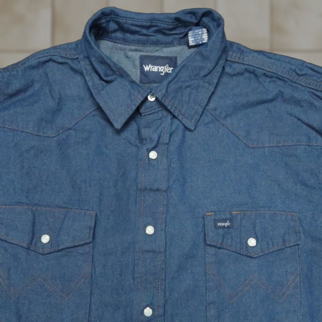 Wrangler Wrangler Shirt Mens 2XL Blue Denim Pearl Snap Long Sleeve Pocket Button-Up Size US XXL / EU 58 / 5 - 1 Thumbnail