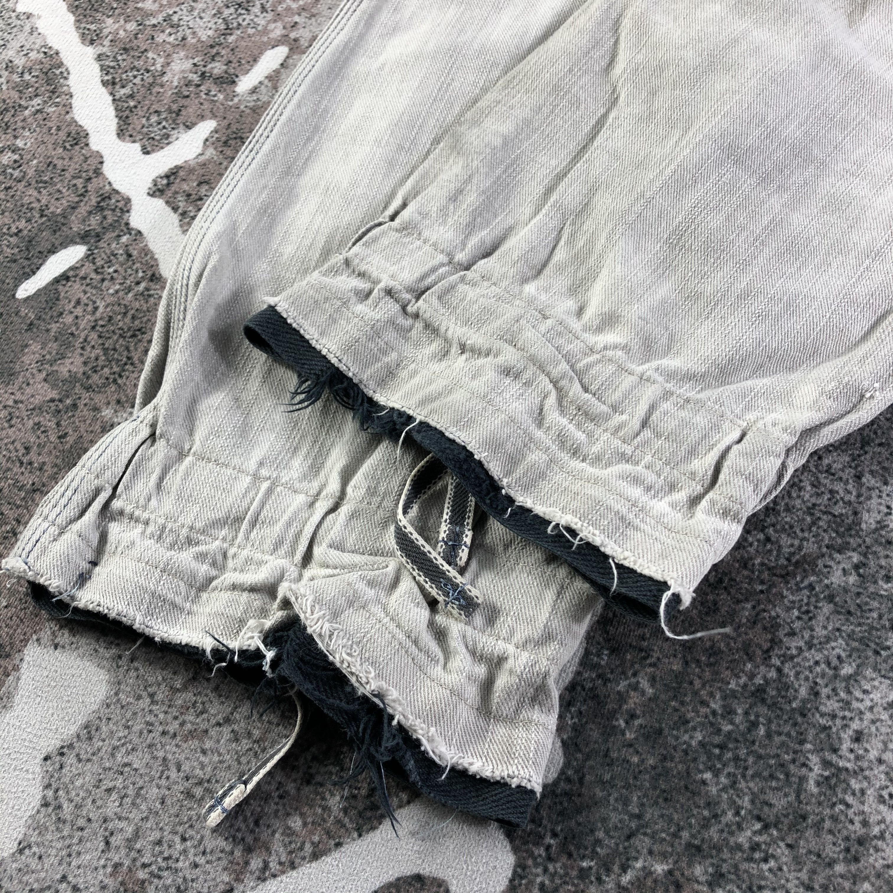 Japanese Brand Distress Japanese Brand Jeans Faded Gray Denim KJ2328 Size US 30 / EU 46 - 5 Thumbnail