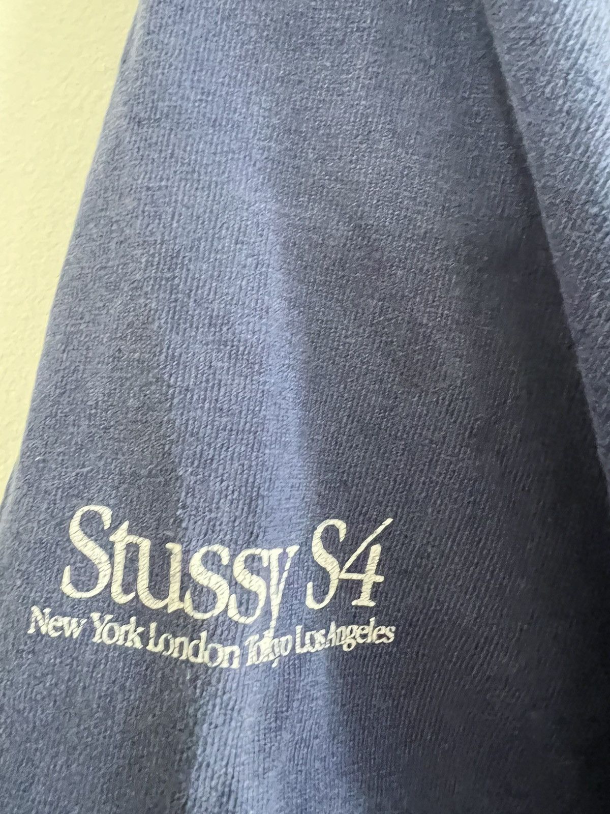 Stussy × Vintage Stussy S4 Think International 90s Apple Logo Rare Parody Size US L / EU 52-54 / 3 - 6 Thumbnail
