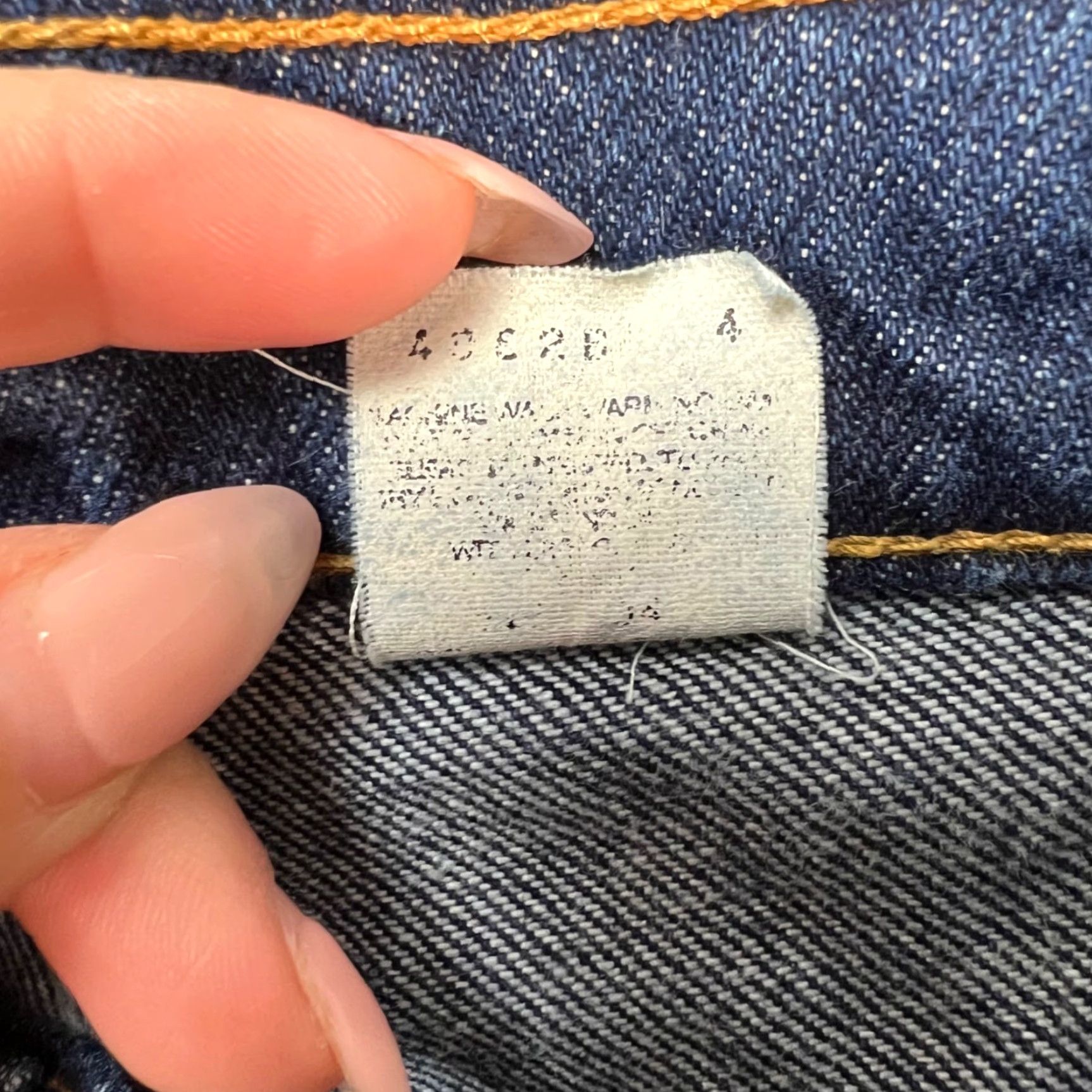 Levi's VINTAGE Levi's 550 Jeans Women 5 Relaxed Medium Blue Denim 90s Pockets 5-Pocket Style Regular Waist 26 Inseam 30 Inseam Size 27" / US 4 / IT 40 - 5 Thumbnail