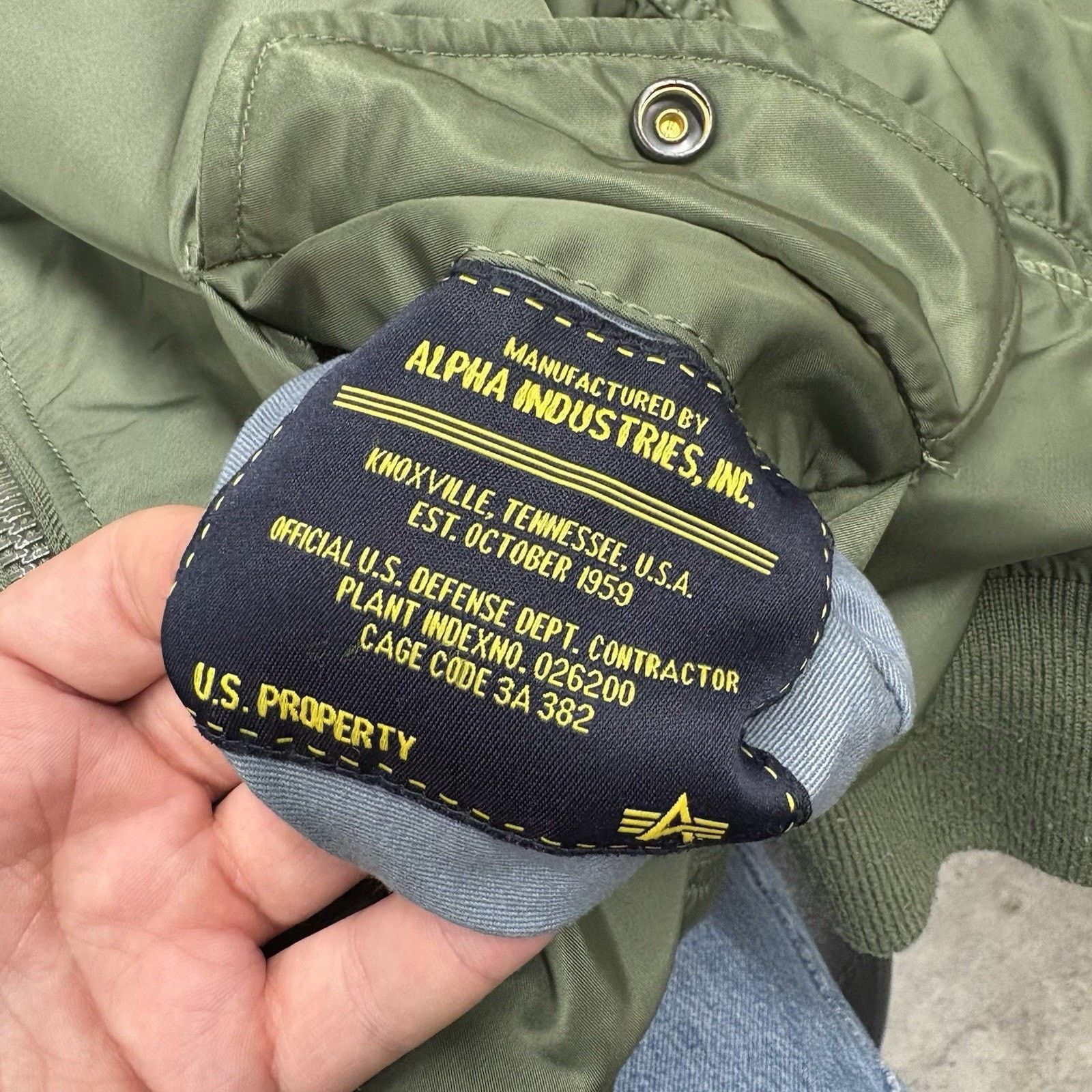 Alpha Industries Alpha Industries Bomber Jacket Mens Small Green USAF Size US S / EU 44-46 / 1 - 10 Thumbnail