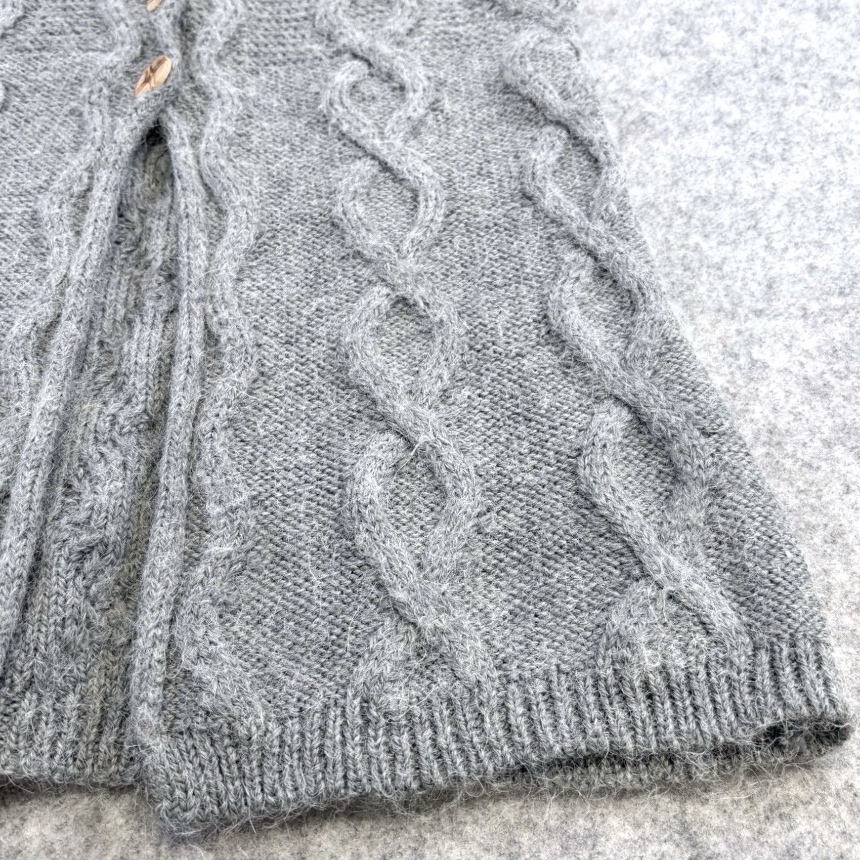 Vintage White Stuff Cardigan Grey Cable-Knit Short Sleeve UK12 Cap Sleeve Vest Adult Womens Cardigan, Alpaca Wool Blend, V-Neck, Hand Wash Only Size XL / US 12-14 / IT 48-50 - 5 Thumbnail