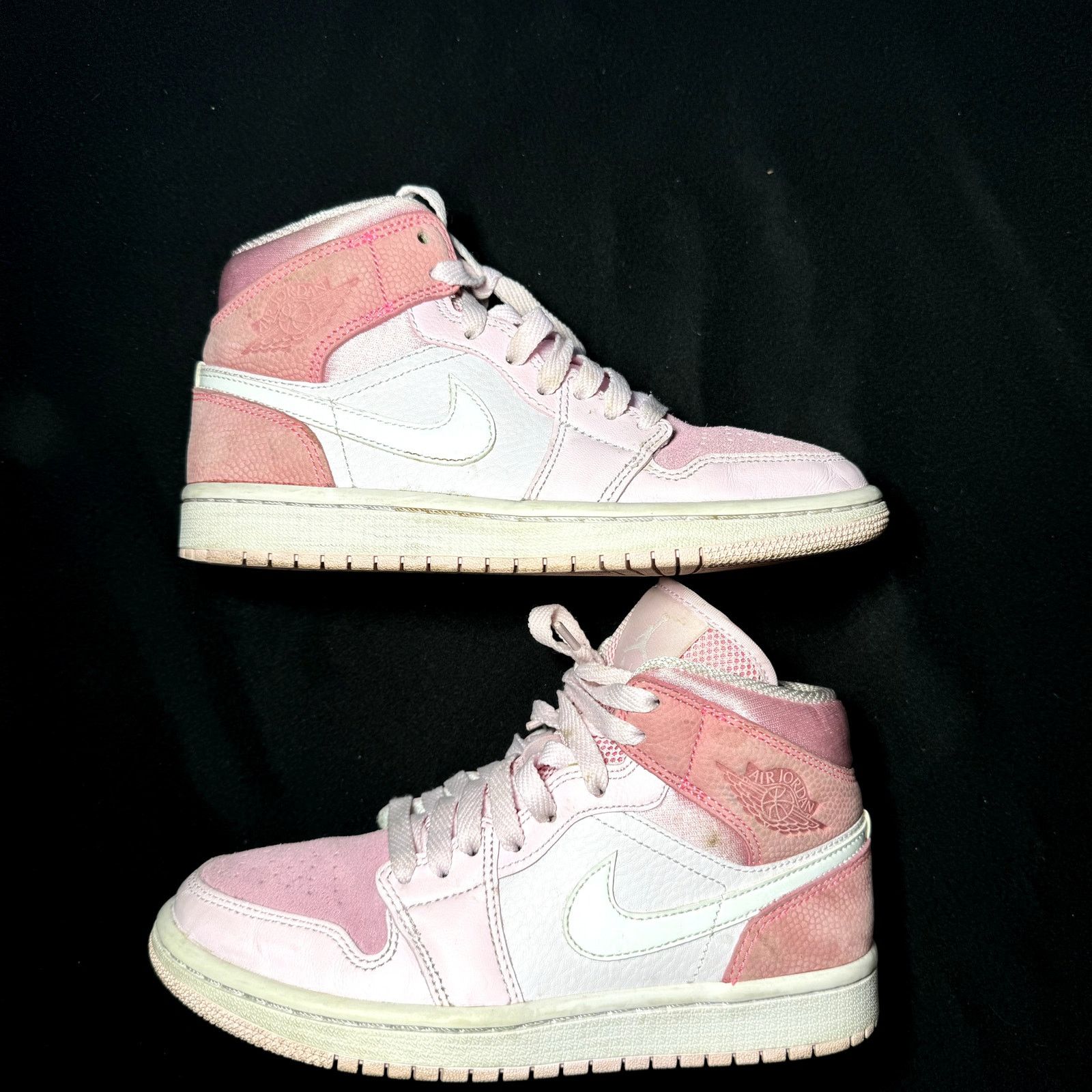 Jordan Brand × Nike Wmns Air Jordan 1 Mid Digital Pink Women's Shoes - Size 6 Size US 6 / IT 36 - 4 Thumbnail