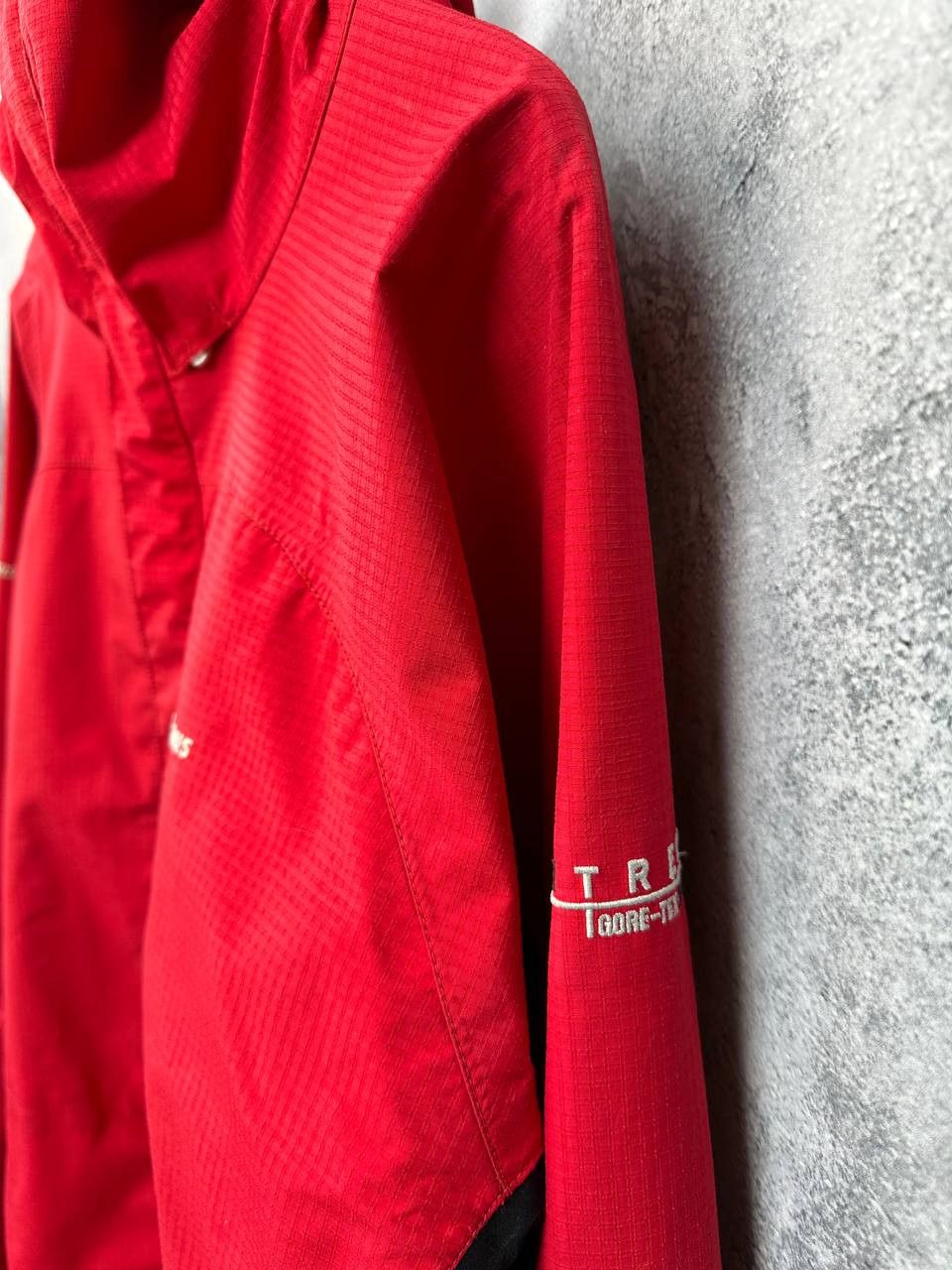 Berghaus Berghaus Gore-Tex XCR Extrem Windbreaker Black/Red Jacket Size US L / EU 52-54 / 3 - 6 Thumbnail