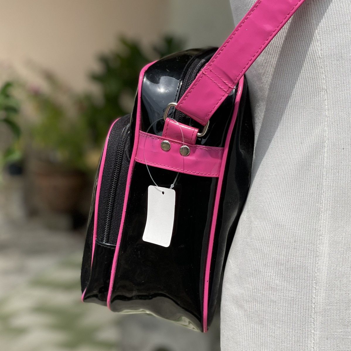 Japanese Brand Roxy Sling Bag Size ONE SIZE - 3 Thumbnail