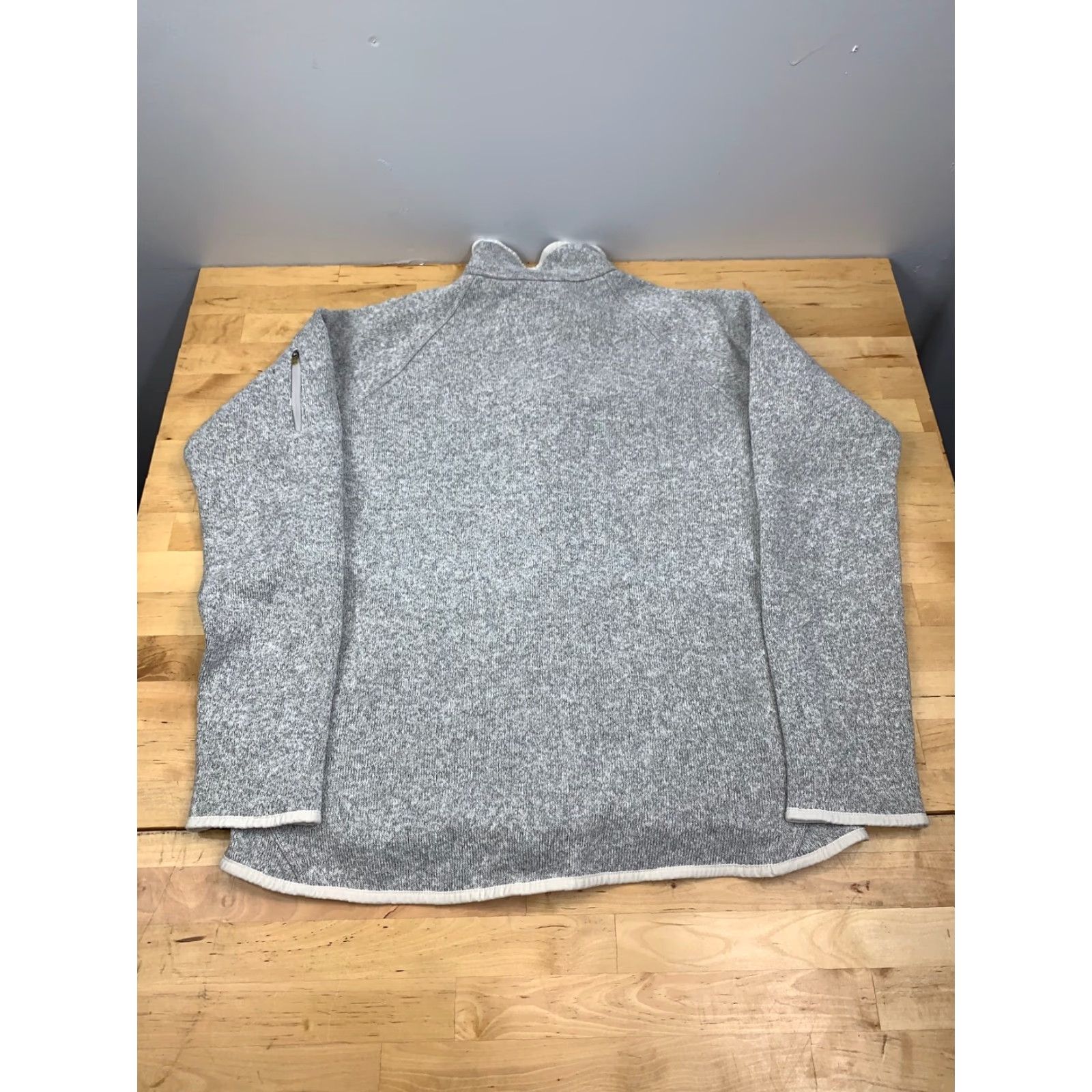 Eddie Bauer Eddie Bauer Womens Full Zip Jacket L Gray Outdoor Casual Jacket Fleece Polyester Solid Full Zip Mens? Wait. Size L / US 10 / IT 46 - 2 Thumbnail