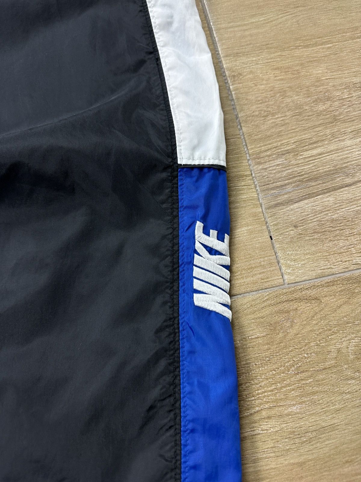 Nike × Vintage Vintage Y2K Nike Logo Nylon Track Pants Size US 34 / EU 50 - 7 Thumbnail