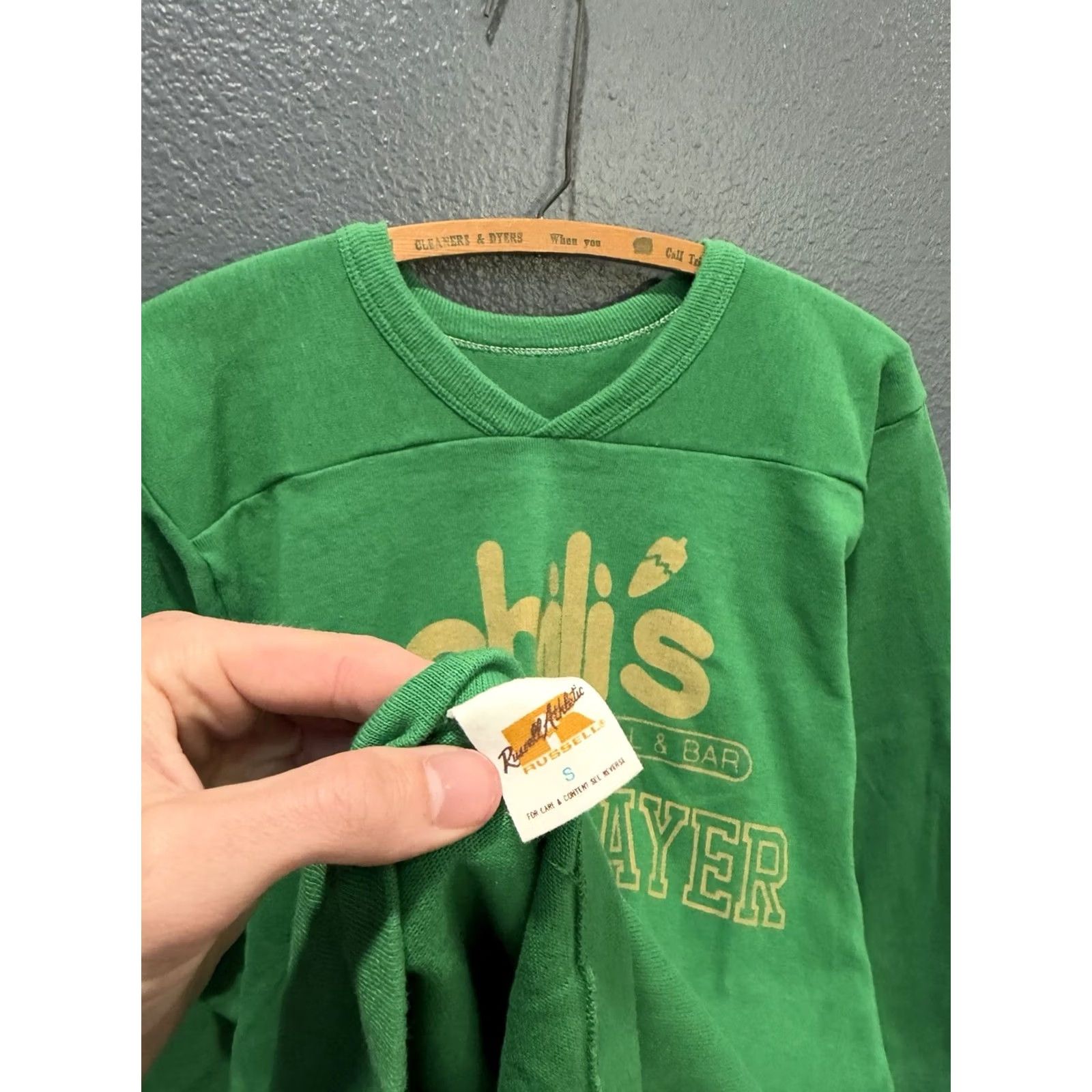 Vintage VINTAGE Russell Athletic Gold Label Chilis Green Raglan Long ...