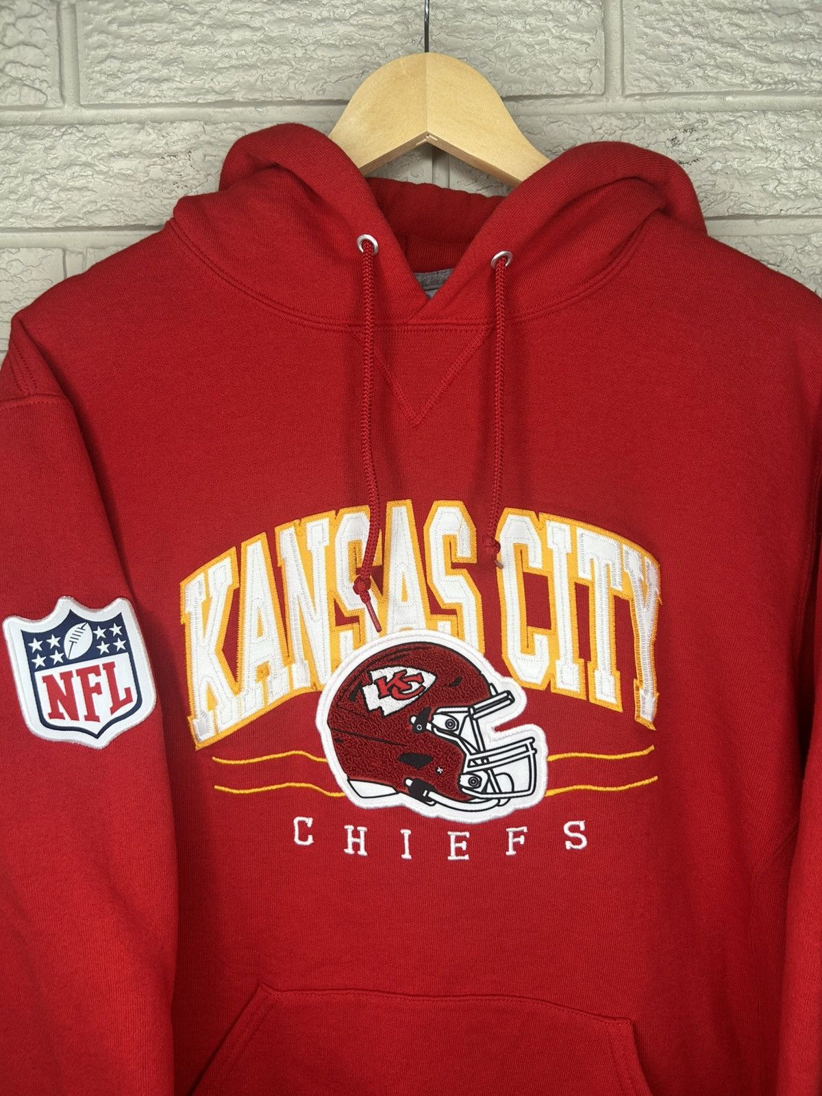 Russell Athletic Vintage Russell Athletic Kansas City Cheifs Hoodie Size US L / EU 52-54 / 3 - 3 Thumbnail
