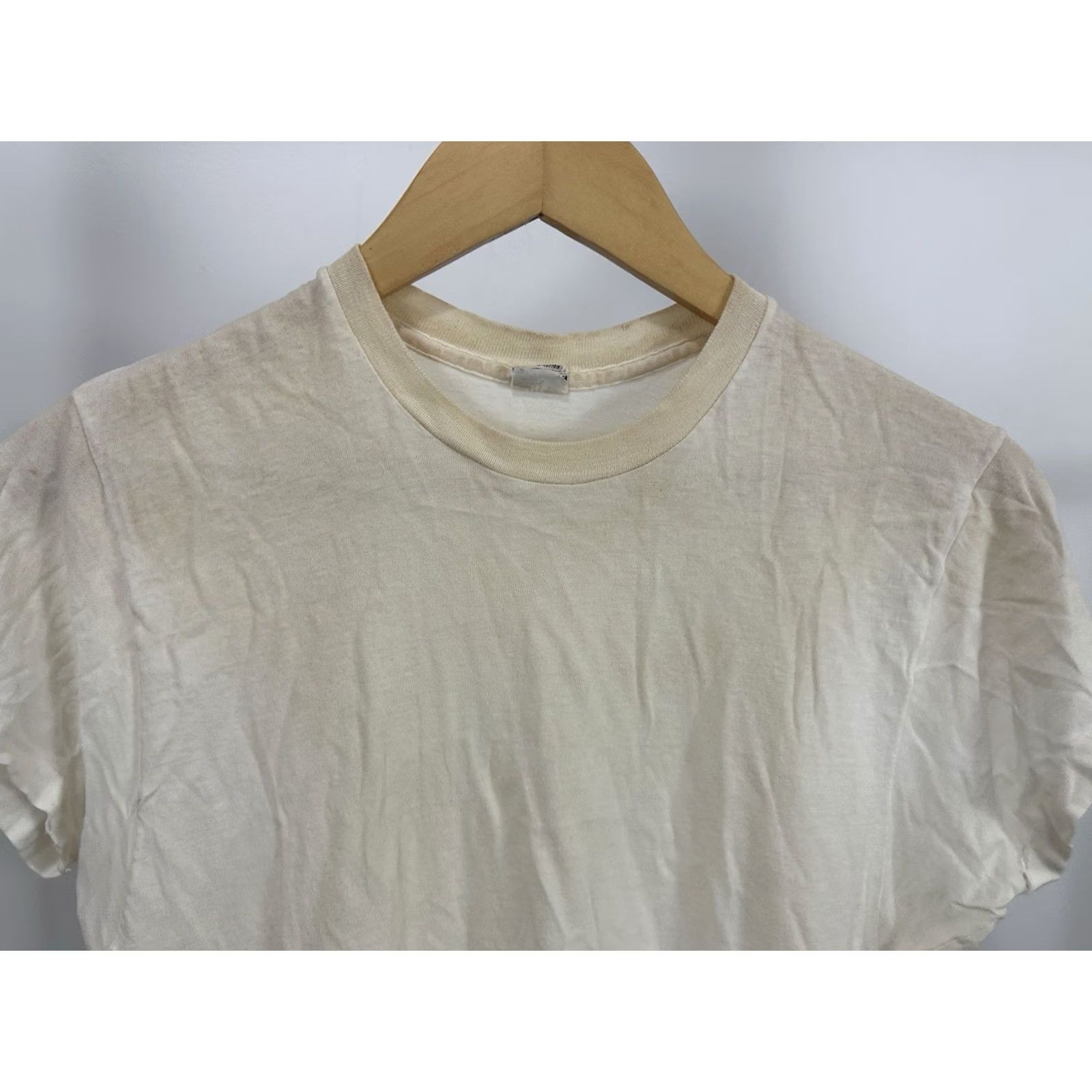 Vintage VTG 60s TownCraft T-Shirt Cream 38 Short Sleeve Distressed Worn Blank Cotton Mens Shirt Vintage Penny's TownCraft Shirt 60s Grunge Size US M / EU 48-50 / 2 - 5 Thumbnail