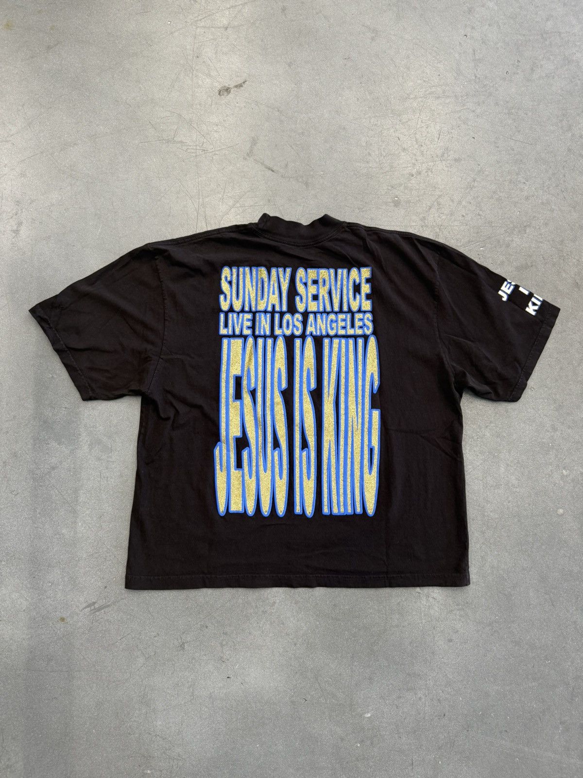 Kanye West Kanye West AWGE Sunday Service Jesus is King Tee Size US XL / EU 56 / 4 - 2 Thumbnail