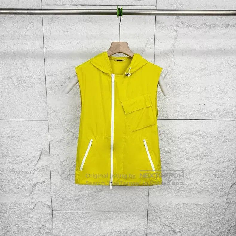 Hermes Hermes Yellow Vest Jacket Size US S / EU 44-46 / 1 - 1 Thumbnail