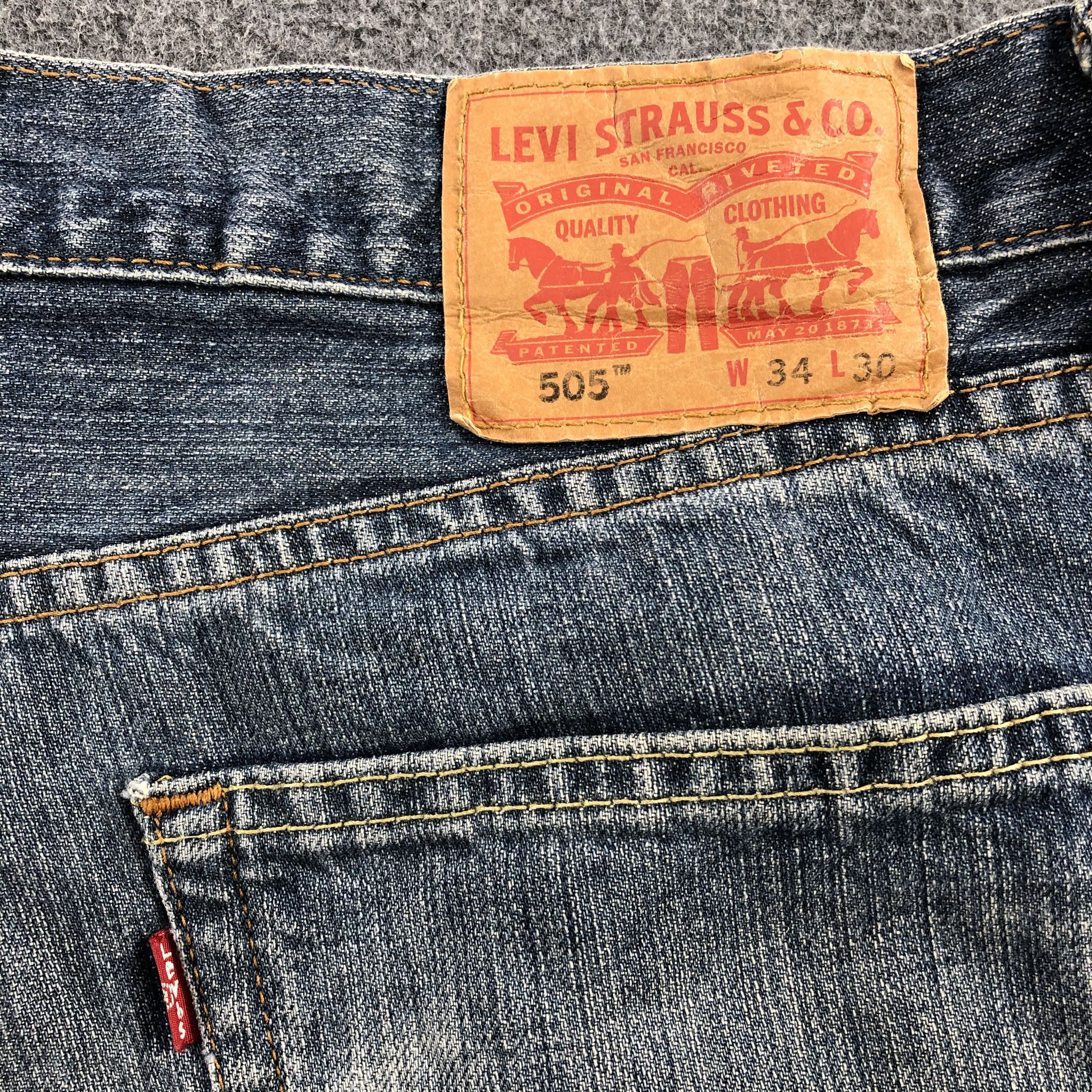 Levi's Vintage Levis 505 Jeans Faded Blue Denim KJ479 Size US 34 / EU 50 - 5 Thumbnail