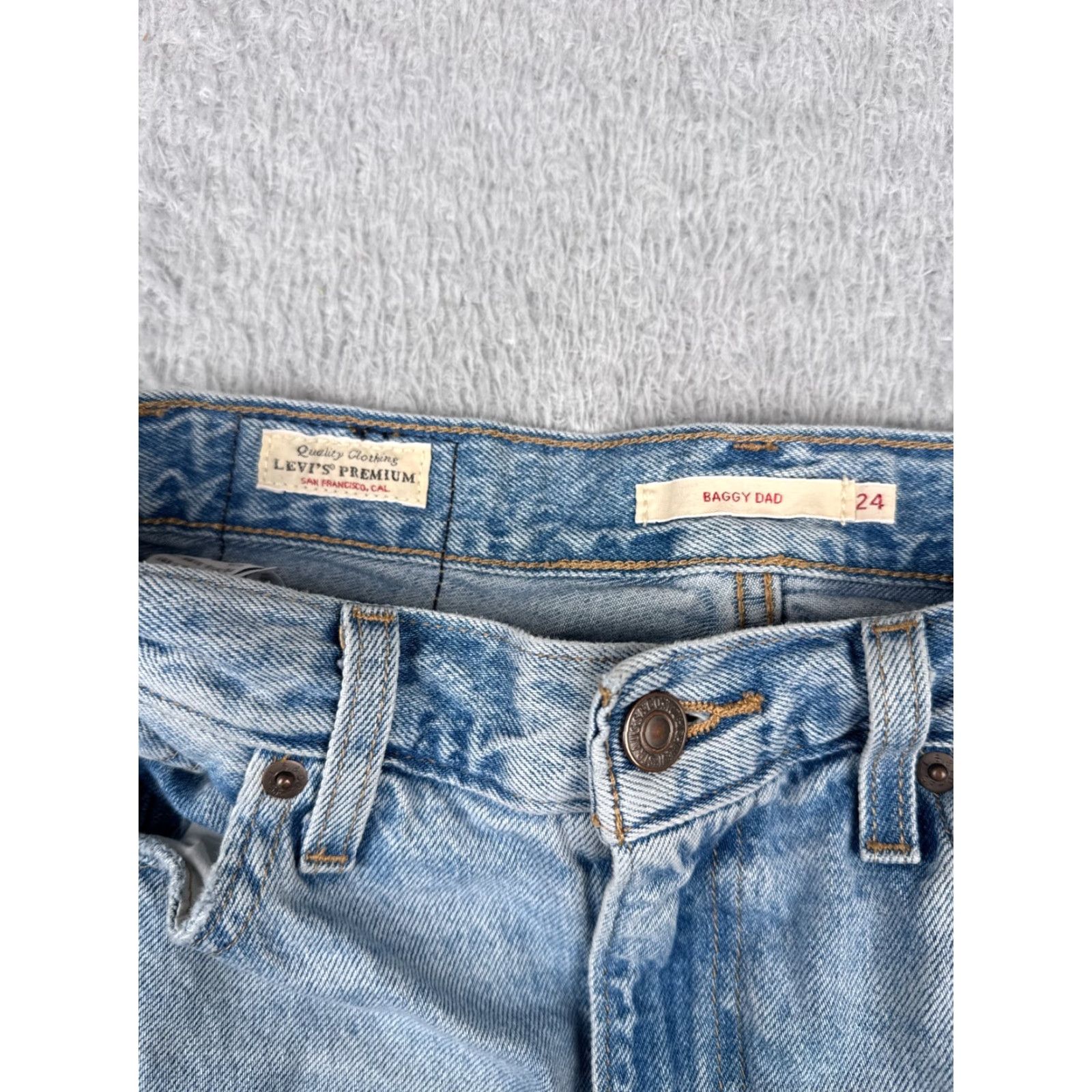 Levi's Levi's Jeans Women's 24 Blue Wide-Leg Distressed Cotton 28x29 Size 42" / US 20 - 6 Thumbnail