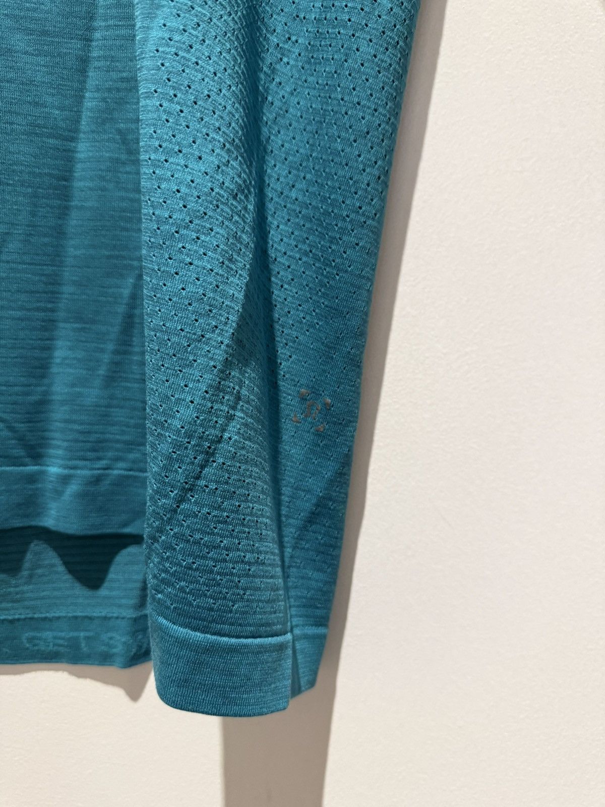 Lululemon Lululemon Short Sleeve Shirt Size US S / EU 44-46 / 1 - 2 Thumbnail
