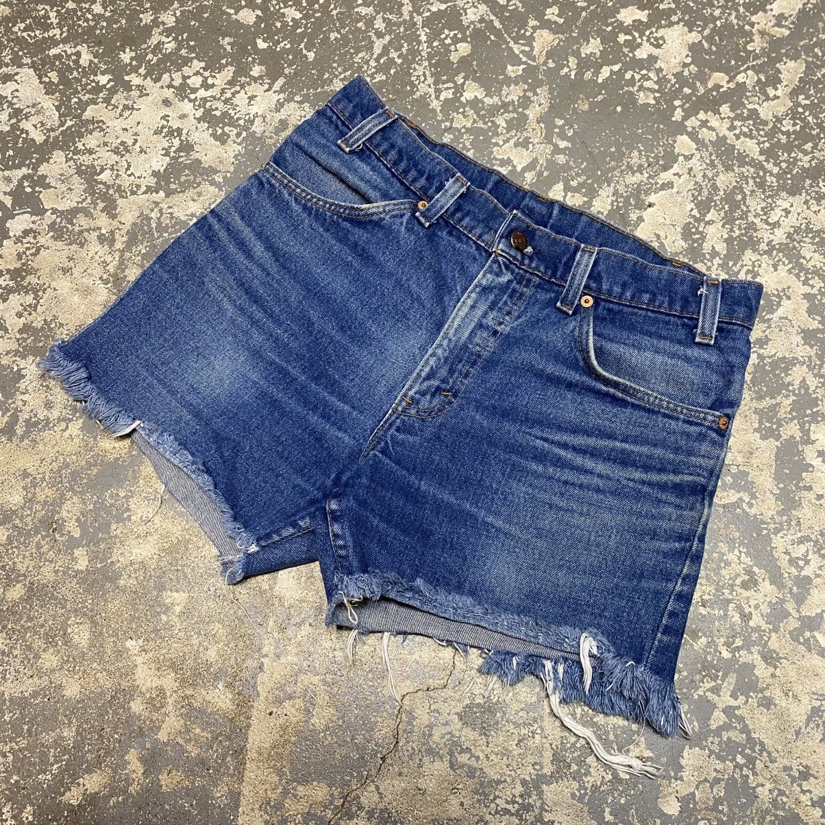Levi's × Vintage Vintage Levi’s Blue Cut Off Denim Shorts Jorts Y2K 90s Size US 32 / EU 48 - 5 Thumbnail