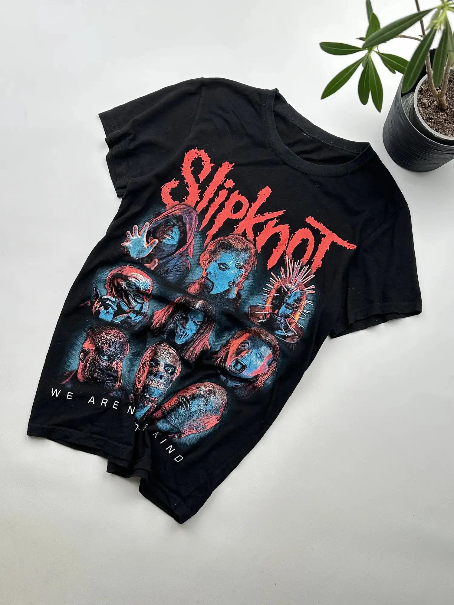 Band Tees Slipknot Vintage Rock T-Shirt (186) Size US S / EU 44-46 / 1 - 1 Thumbnail