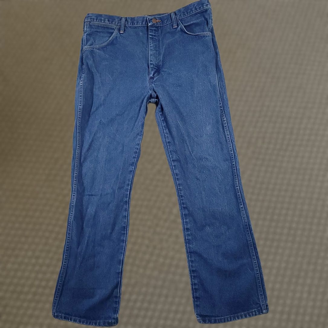 Wrangler VINTAGE Wrangler Jeans 13MWZ Original Fit Cowboy Cut Workwear 38x31 Mens Size US 38 / EU 54 - 1 Thumbnail