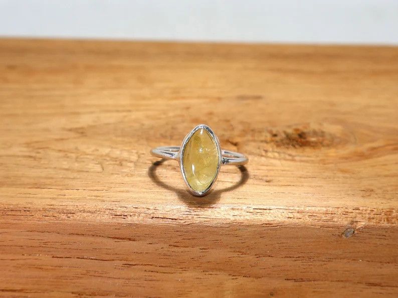 Handmade Handmade Marquise Lemon Quartz Ring: 925 Silver Ring Size ONE SIZE - 1 Thumbnail
