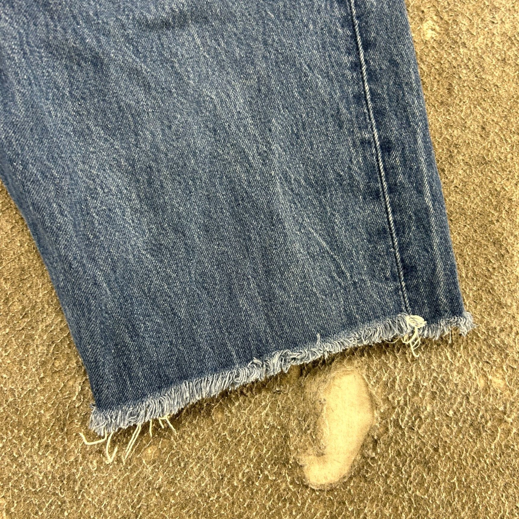 Levi's VINTAGE Levi's 501 Shorts Men 38 Blue Denim Distressed USA 90s Chino 5-Pocket Size US 38 / EU 54 - 6 Thumbnail