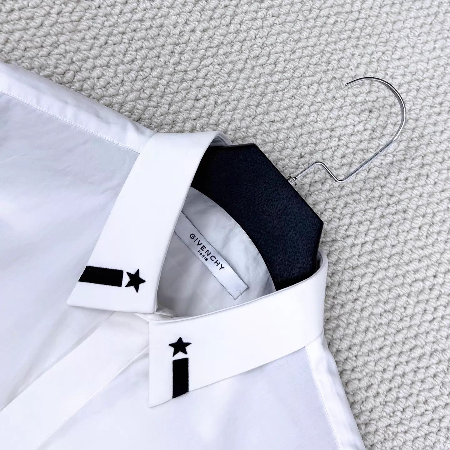 Givenchy Givenchy White Striped Star Logo Long Sleeve Shirt 39 Unisex Size US M / EU 48-50 / 2 - 3 Thumbnail