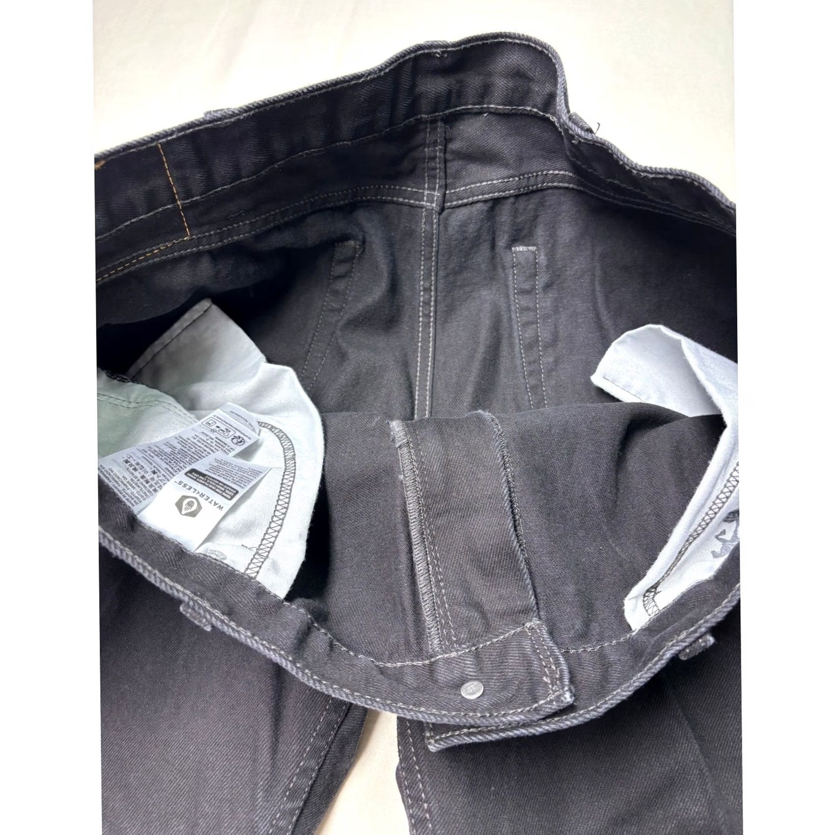Levi's VINTAGE Levis 505 Regular Fit Black Jeans Mens W42 L28 Straight Leg Denim 00505-0260 Size US 42 / EU 58 - 4 Thumbnail