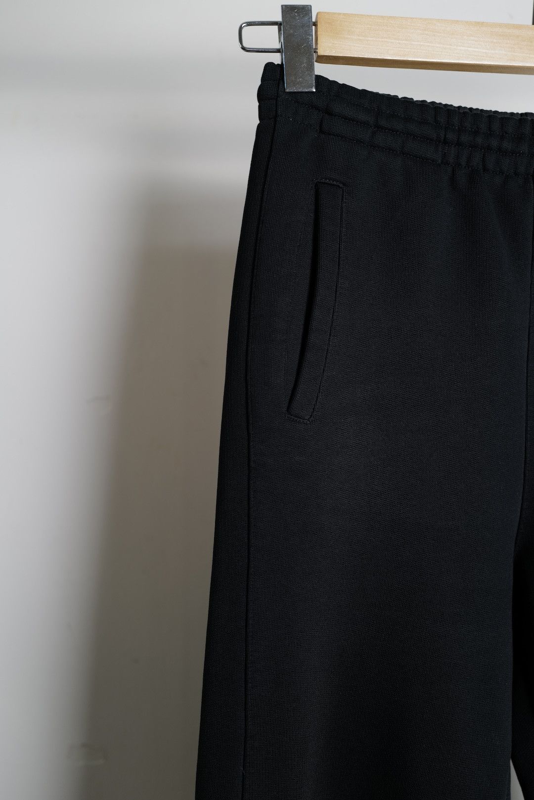Vetements JERSEY TRACKPANTS Size US 30 / EU 46 - 9 Thumbnail