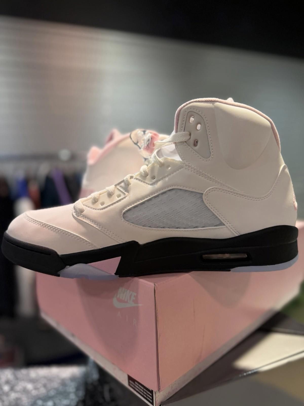 Jordan Brand Air Jordan 5 Retro ‘Medium Soft Pink’ HQ7978-102 Men’s 13 Size US 13 / EU 46 - 7 Thumbnail