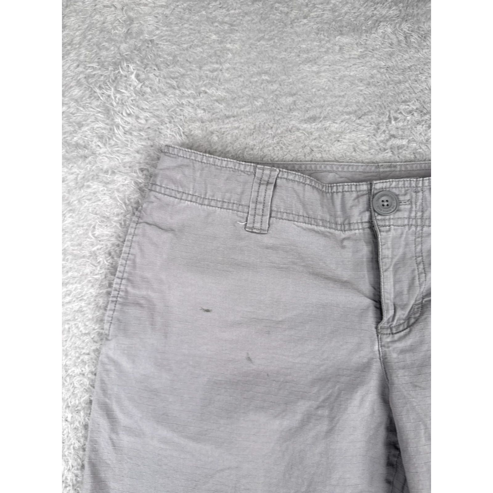The North Face The North Face Shorts Womens 8 L Gray Cargo Ripstop Hike Camp Fishing 32x11 Size 30" / US 8 / IT 44 - 4 Thumbnail