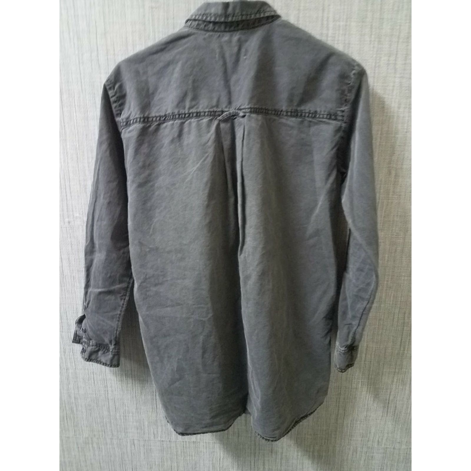 Anthropologie Pilcro By Anthropologie Button-Down Shirt Women's XS Gray Button-Up Shirt Women's X Small Size XS / US 0-2 / IT 36-38 - 4 Thumbnail