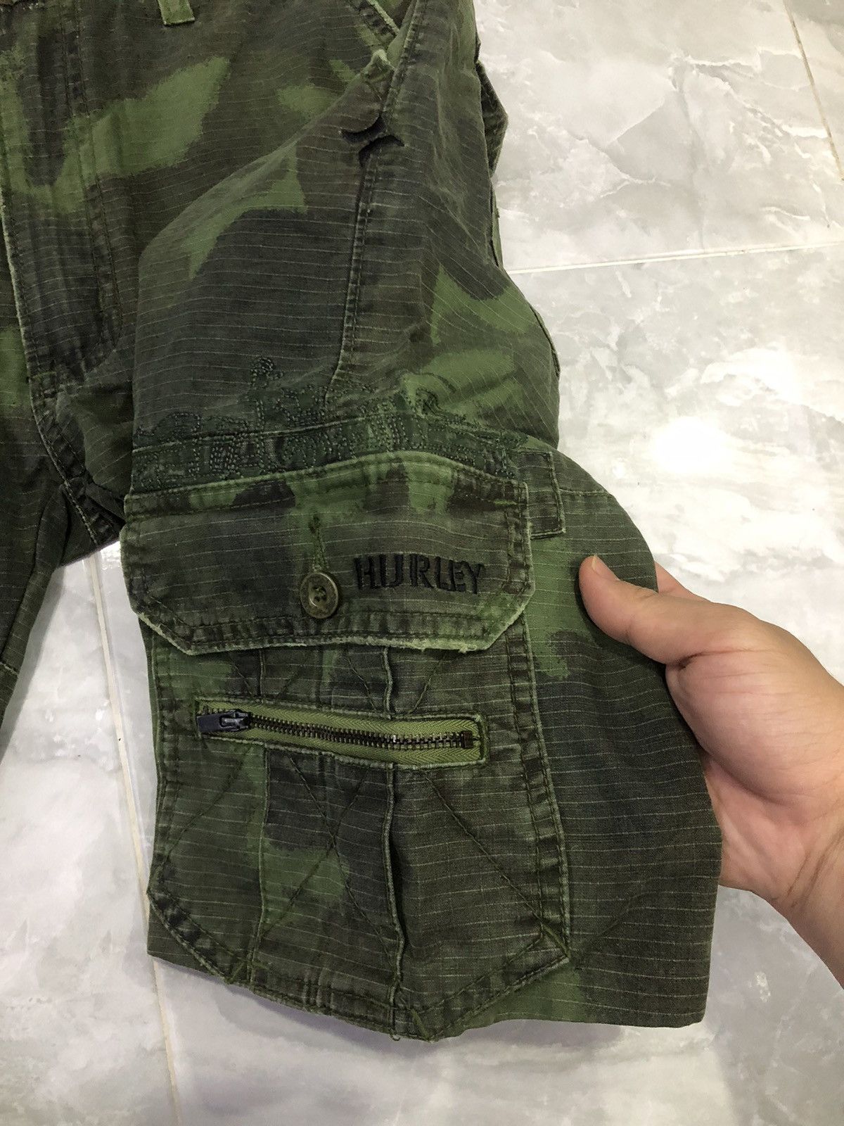 Hurley Hurley Camo Military Style Short Pants Size US 32 / EU 48 - 11 Thumbnail