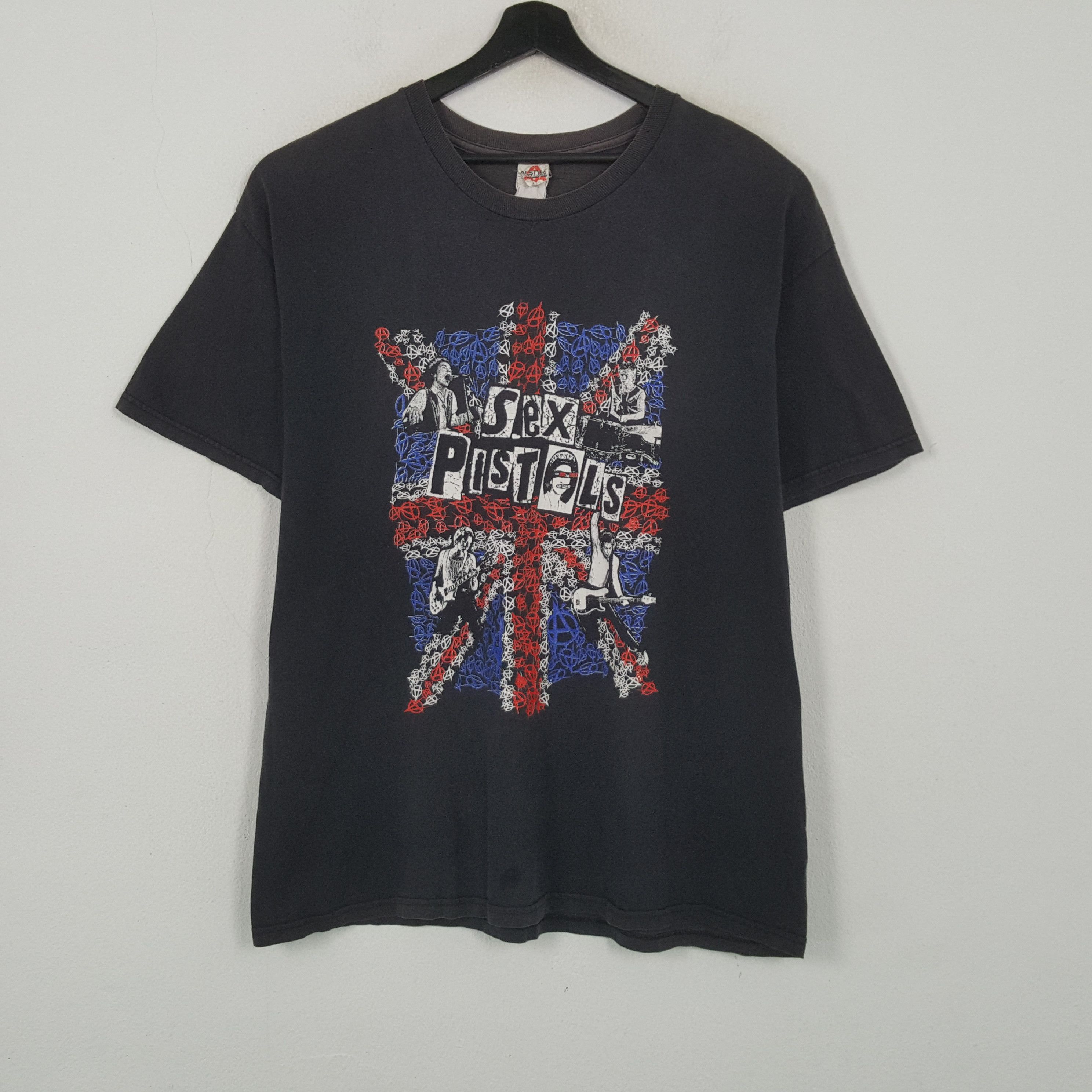 Band Tees Sex Pistols Rock Band Music Vintage Tshirt RR11 Size US L / EU 52-54 / 3 - 1 Thumbnail