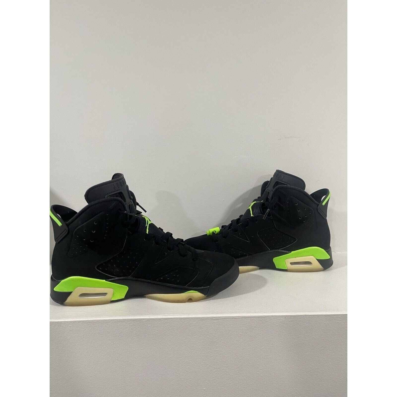 Jordan Brand Size 9.5 - Jordan 6 Retro Electric Green 2021 Size US 9.5 / EU 42-43 - 2 Thumbnail