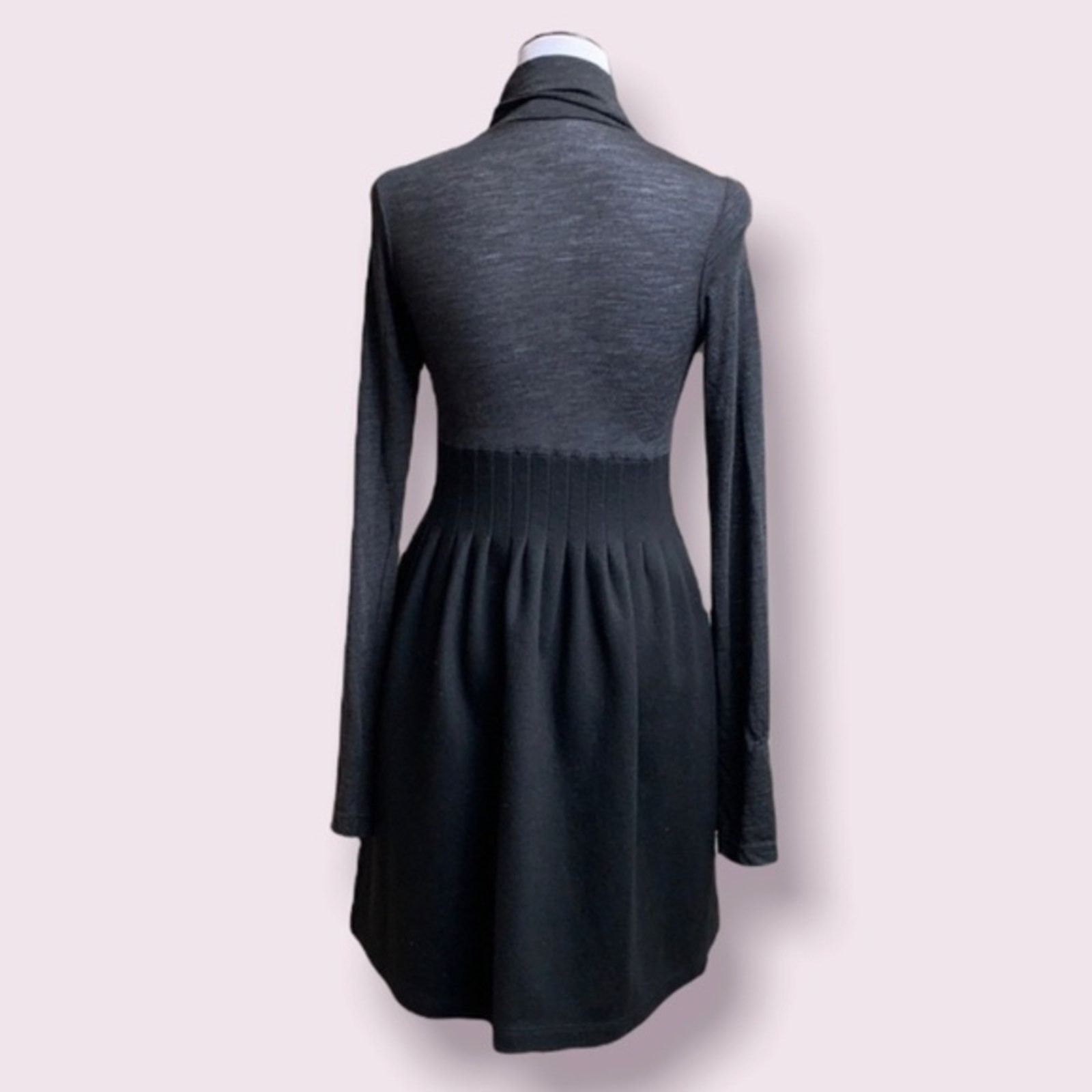 Theory Theory Long Sleeve Wool Dress in Grey/Black | Size M Size M / US 6-8 / IT 42-44 - 2 Thumbnail