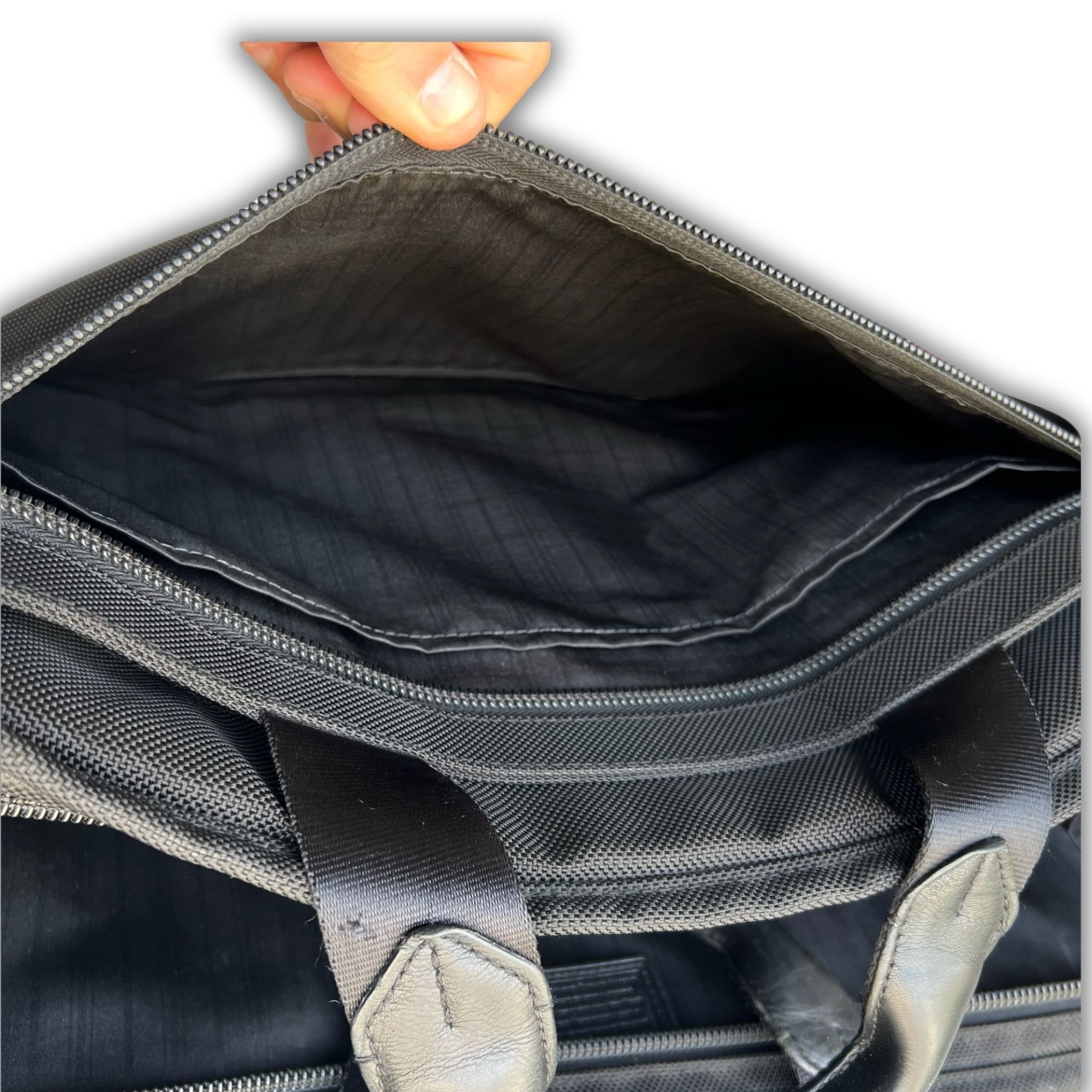 Tumi Tumi Alpha Black Expandable Organizer Laptop Briefcase With Size ONE SIZE - 10 Thumbnail