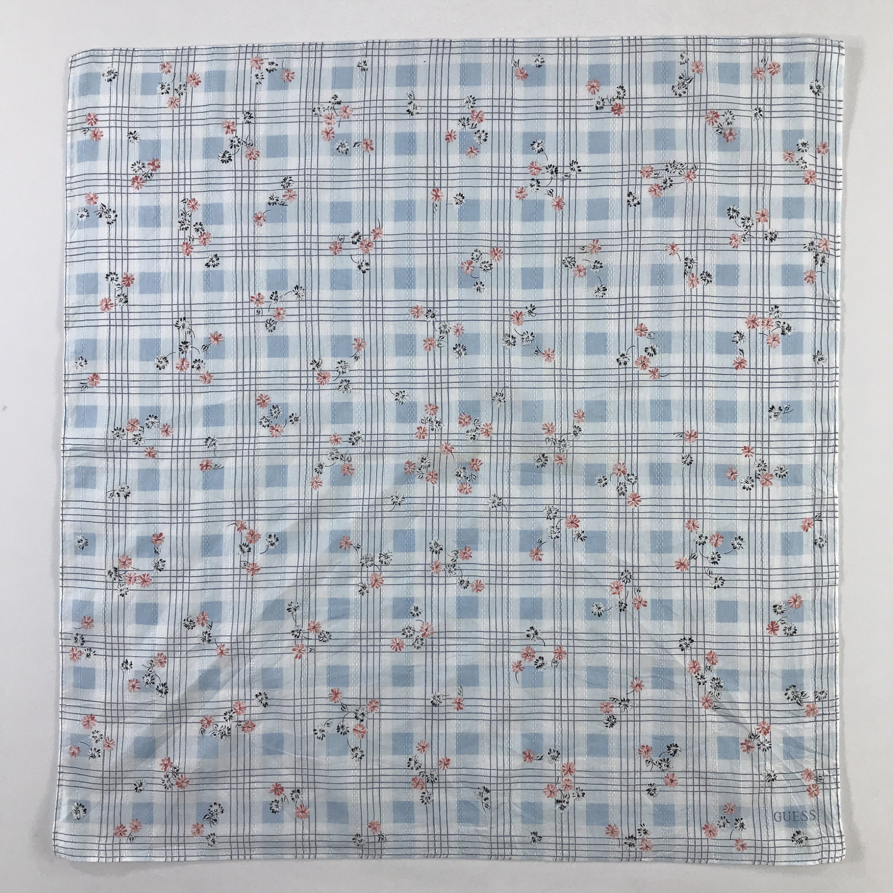 Guess × Vintage Guess Bandana / Handkerchief / Neckerchief - S900 Size ONE SIZE - 1 Thumbnail