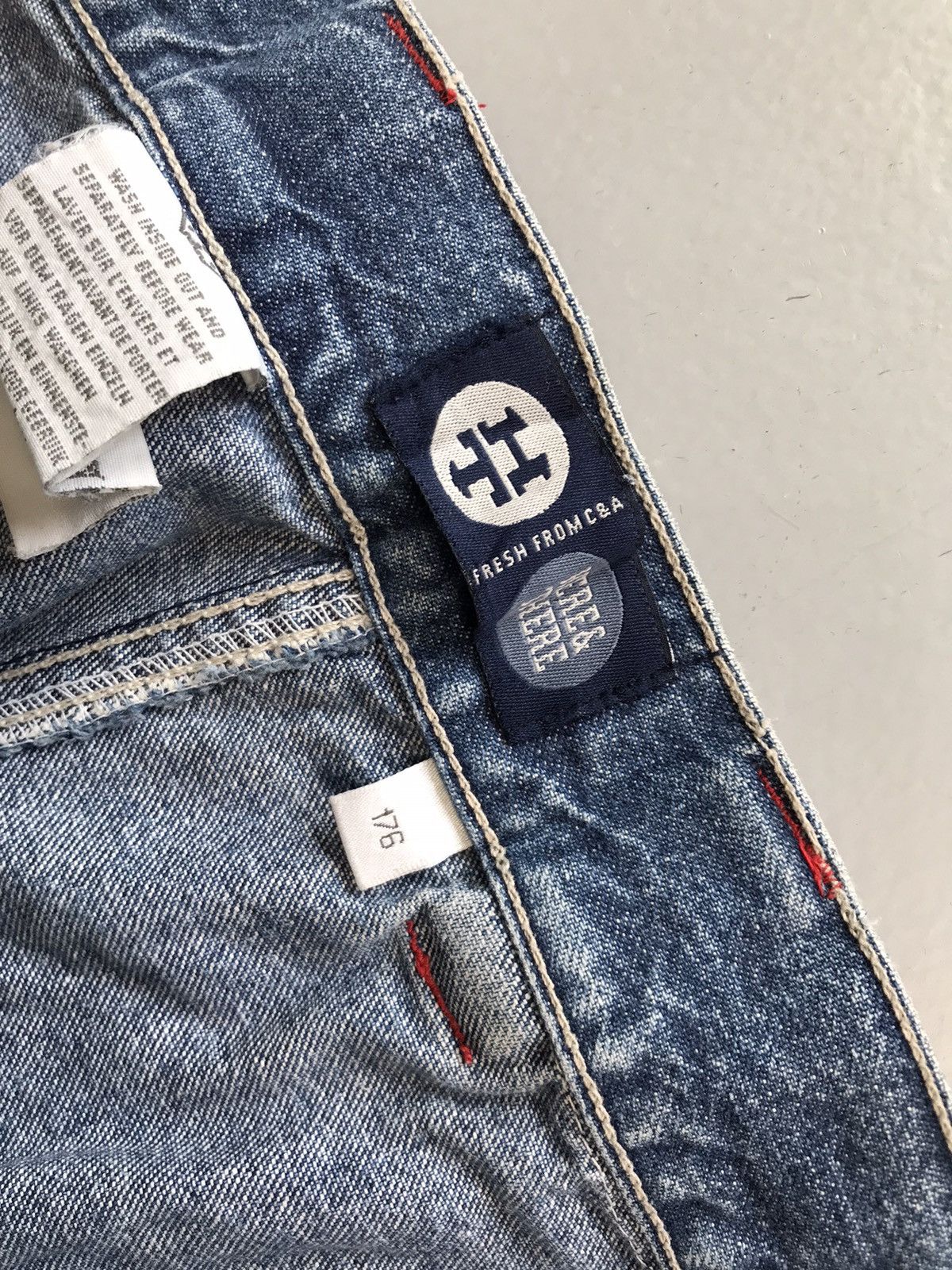 JNCO Vintage Y2K big pocket carpenter cropped denim Size 30" / US 8 / IT 44 - 7 Thumbnail