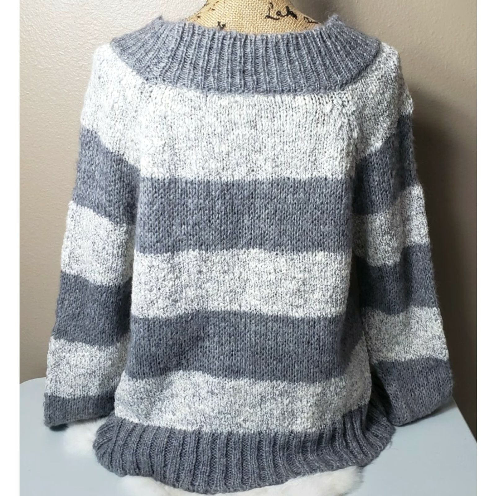 Nine West VINTAGE Nine West Vintage America Wool Alpaca Blend Cable Knit Sweater-Size M Gray Striped Crewneck Pullover Women M Size M / US 6-8 / IT 42-44 - 3 Thumbnail