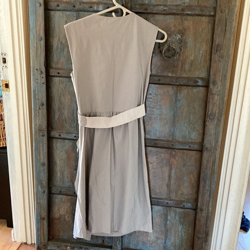 Diane von Furstenberg Diane Von Furstenberg Grey Dress Knee Length Size 4 Size S / US 4 / IT 40 - 6 Thumbnail