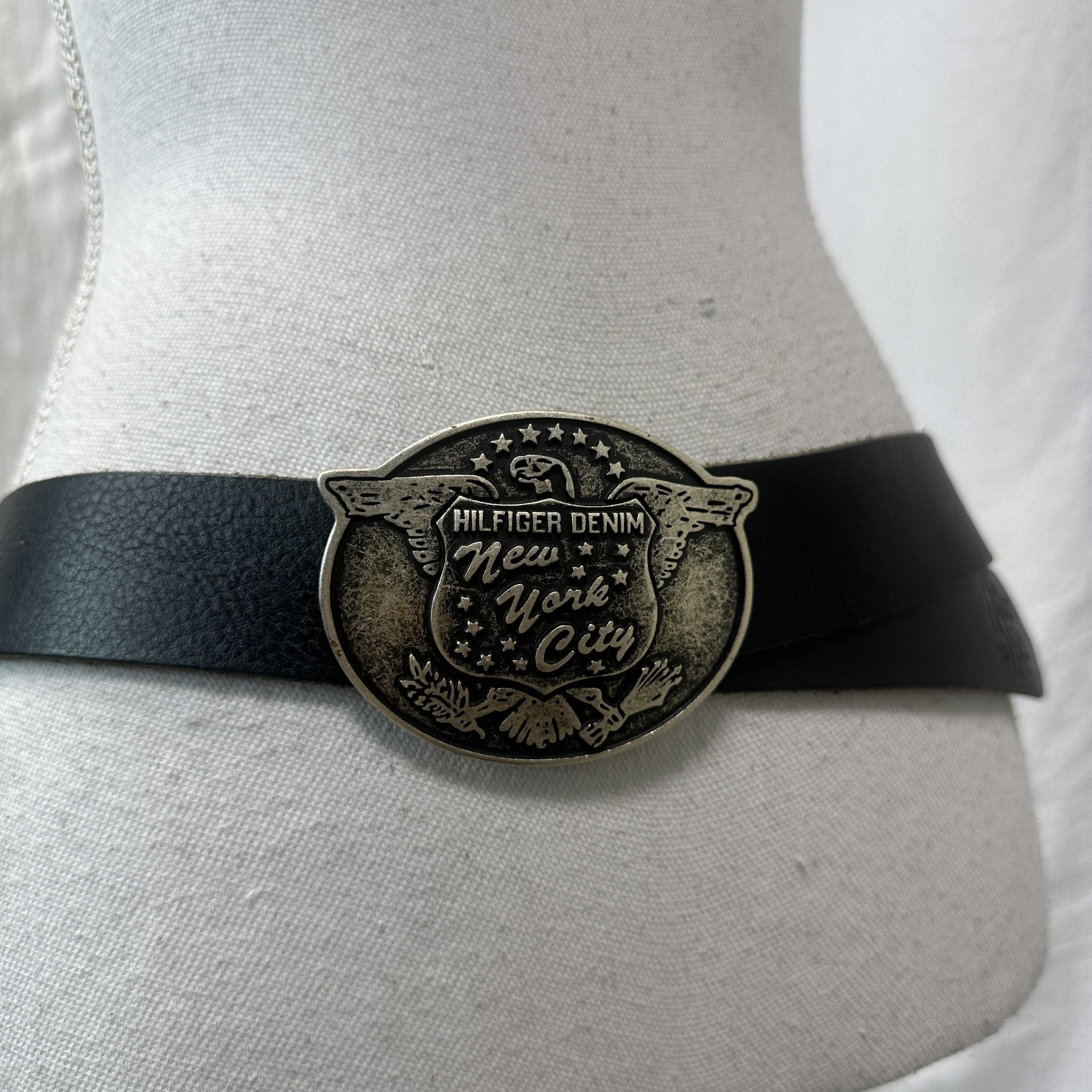 Tommy Hilfiger Vintage Leather Hilfiger Made in Italy Belt Y2K Size ONE SIZE - 1 Thumbnail