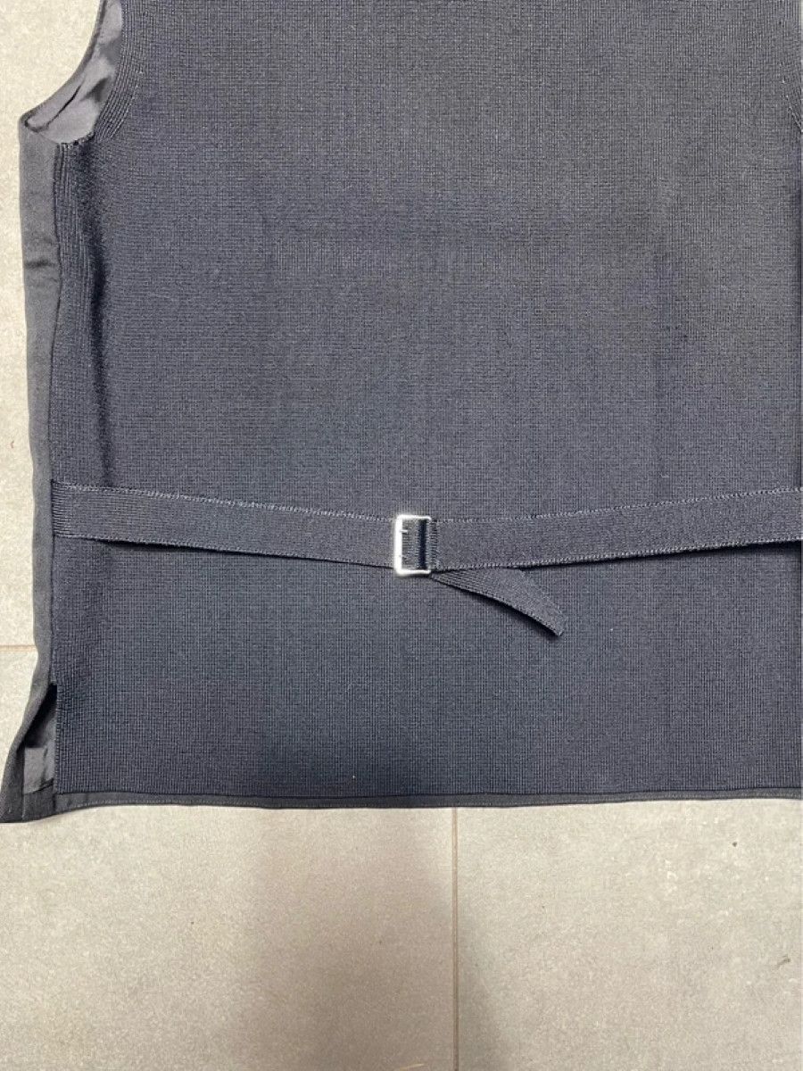 Maison Margiela Maison Margiela Line 14 V-neck Slim-Fit Knit Sleeveless Vest Size US S / EU 44-46 / 1 - 8 Thumbnail