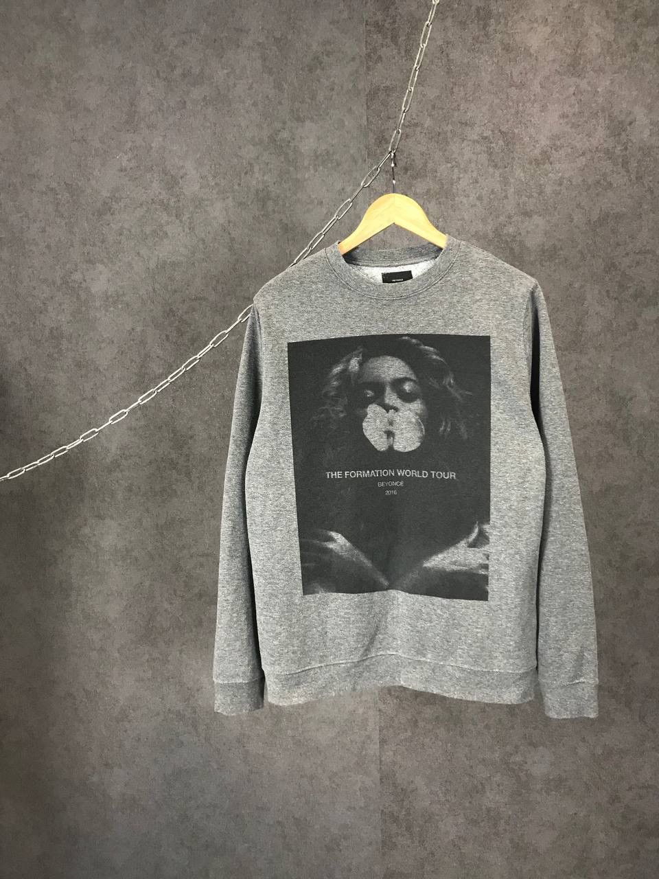 Band Tees Beyoncé The Formation World Tour sweatshirt Size US S / EU 44-46 / 1 - 1 Thumbnail