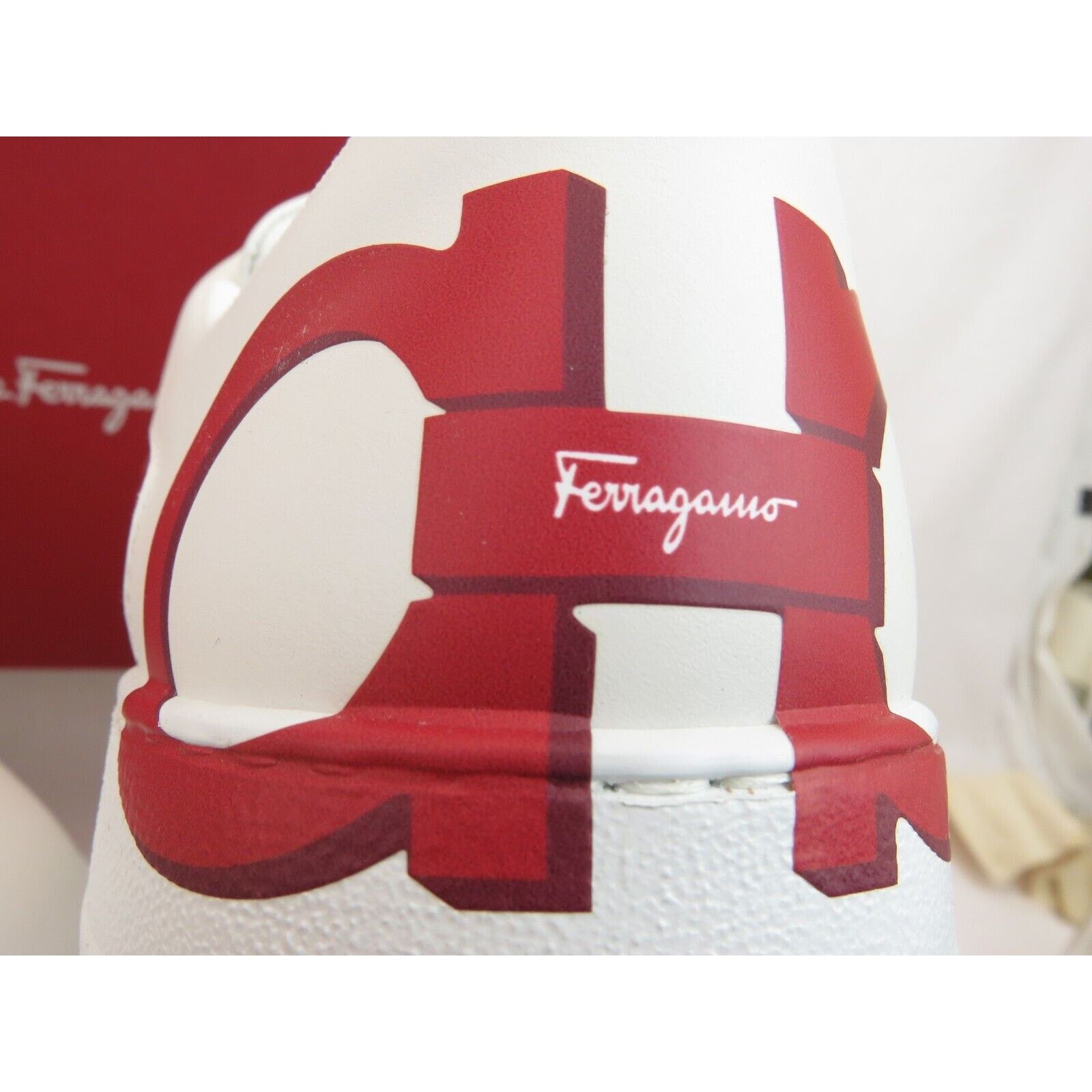 Salvatore Ferragamo FERRAGAMO MANHATTAN WHITE LEATHER GANCINI LOGO SNEAKER 10.5 Size US 11.5 / EU 44-45 - 6 Thumbnail