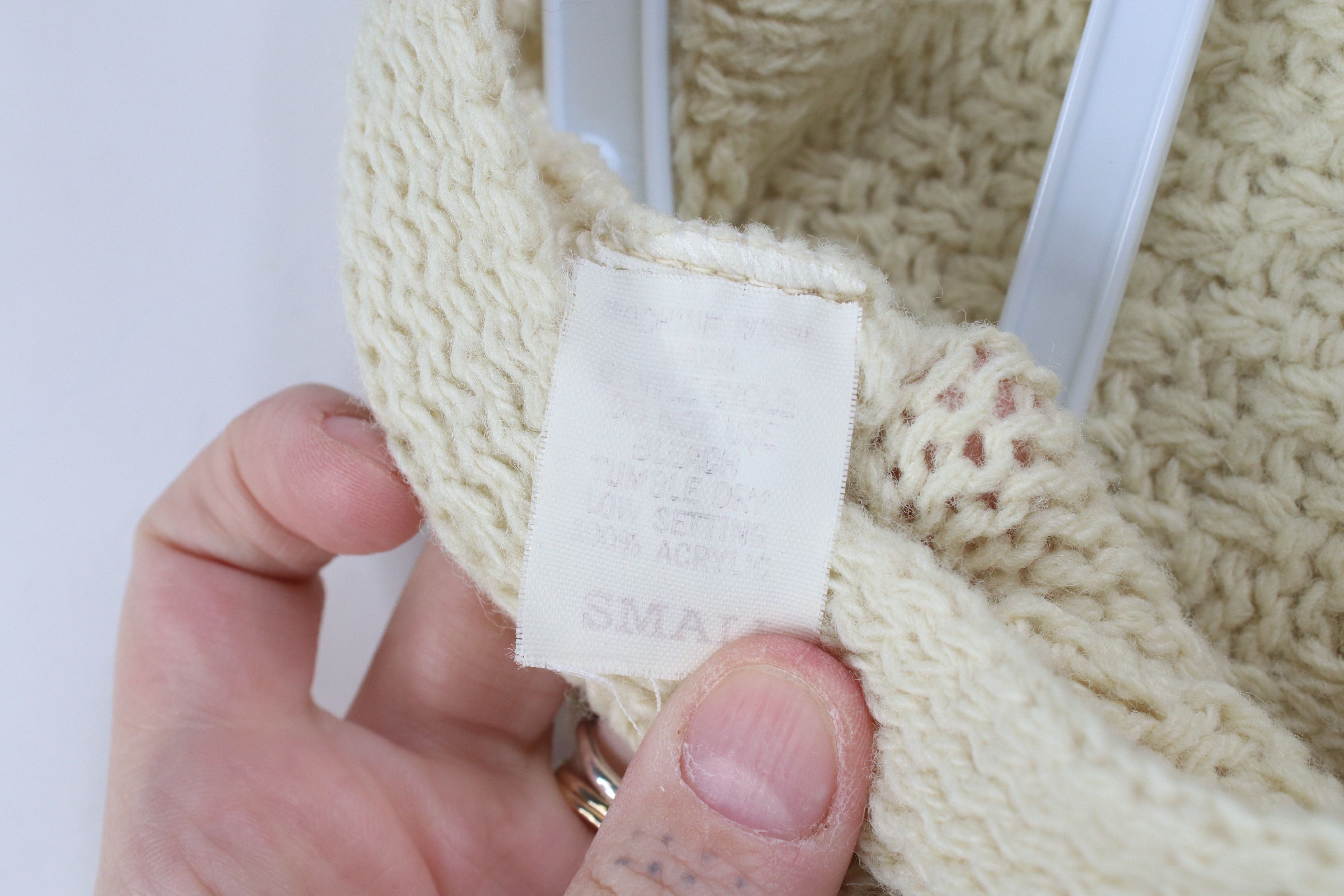 Vintage Vintage 70s Streetwear Geometric Cardigan Sweater Beige USA Size US S / EU 44-46 / 1 - 7 Thumbnail